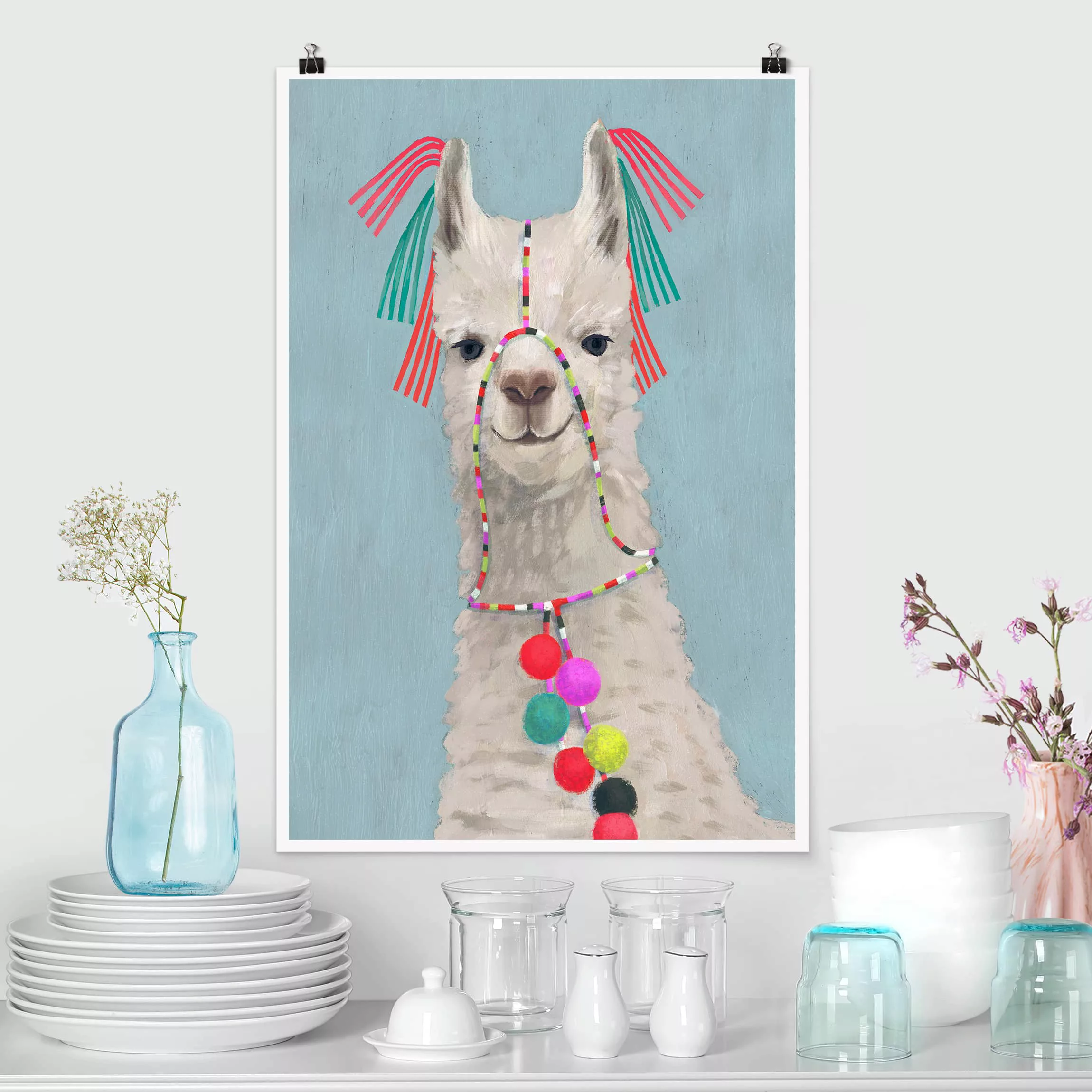 Poster Tiere - Hochformat Lama mit Schmuck II günstig online kaufen