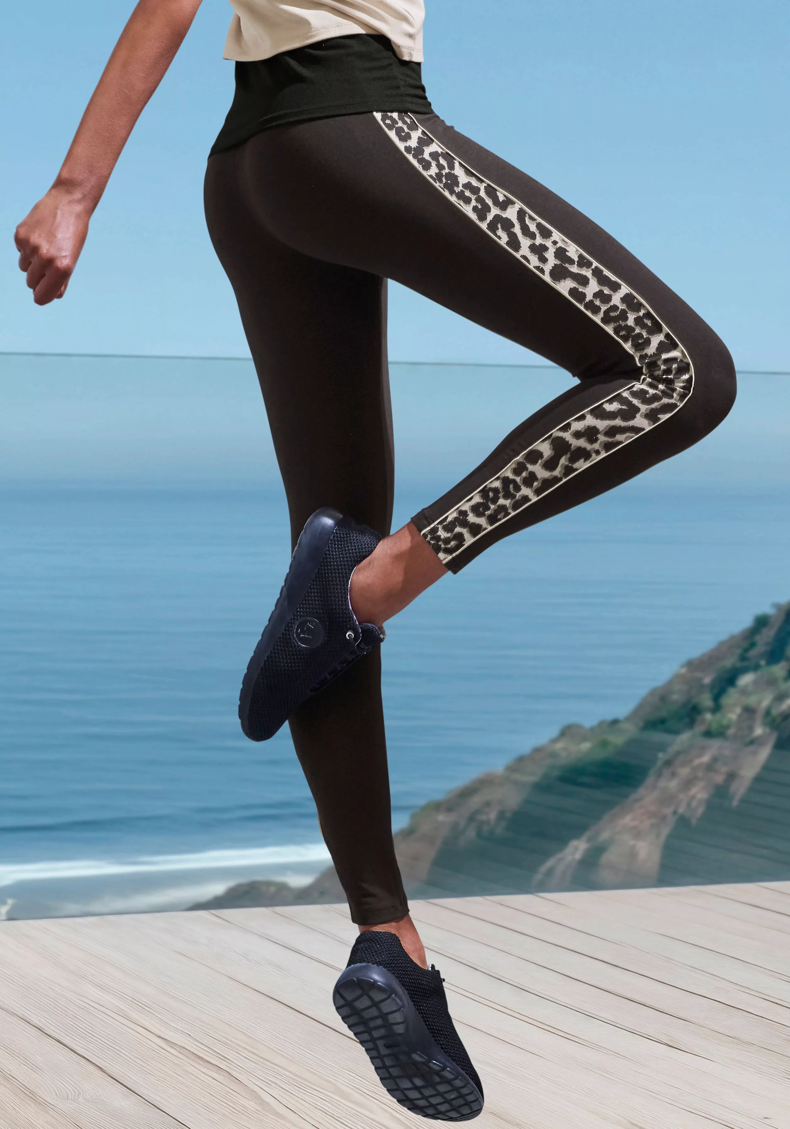 LASCANA ACTIVE Leggings, Einsätze mit Leopardenmuster an den Beinen günstig online kaufen