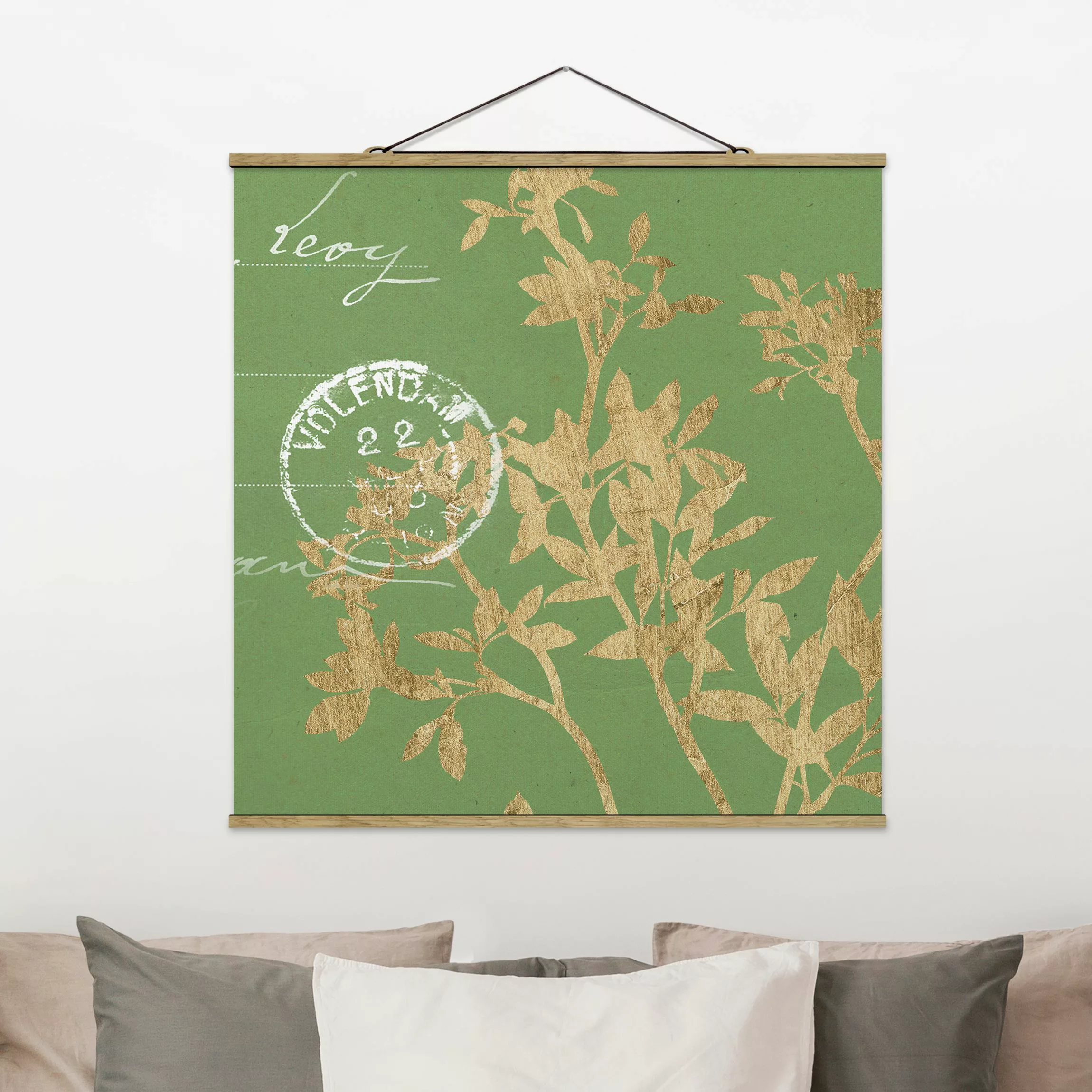 Stoffbild Blumen mit Posterleisten - Quadrat Goldene Blätter auf Lind II günstig online kaufen