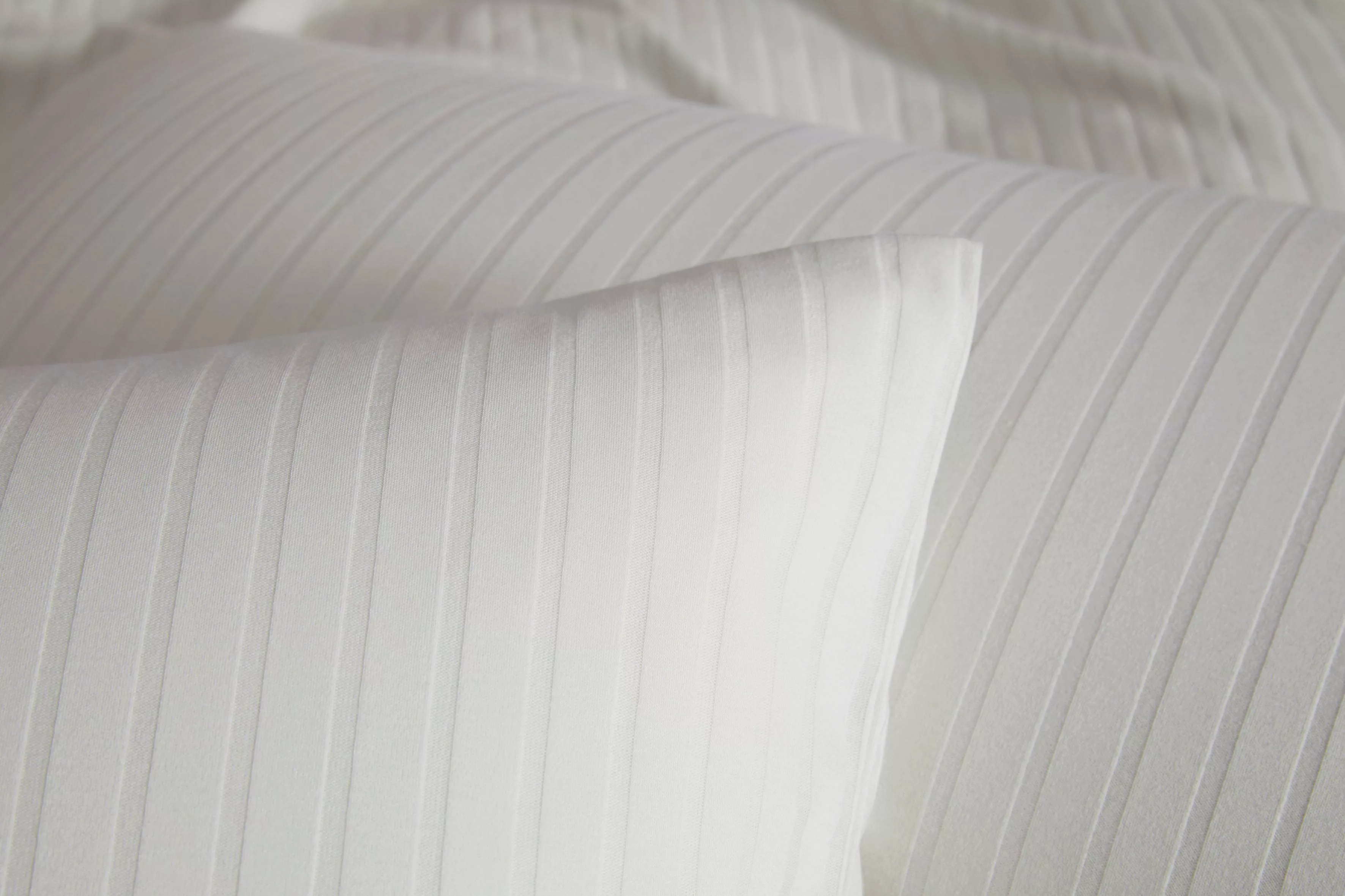 Elegante Bettwäsche »Solid Stripe«, (2 tlg.) günstig online kaufen