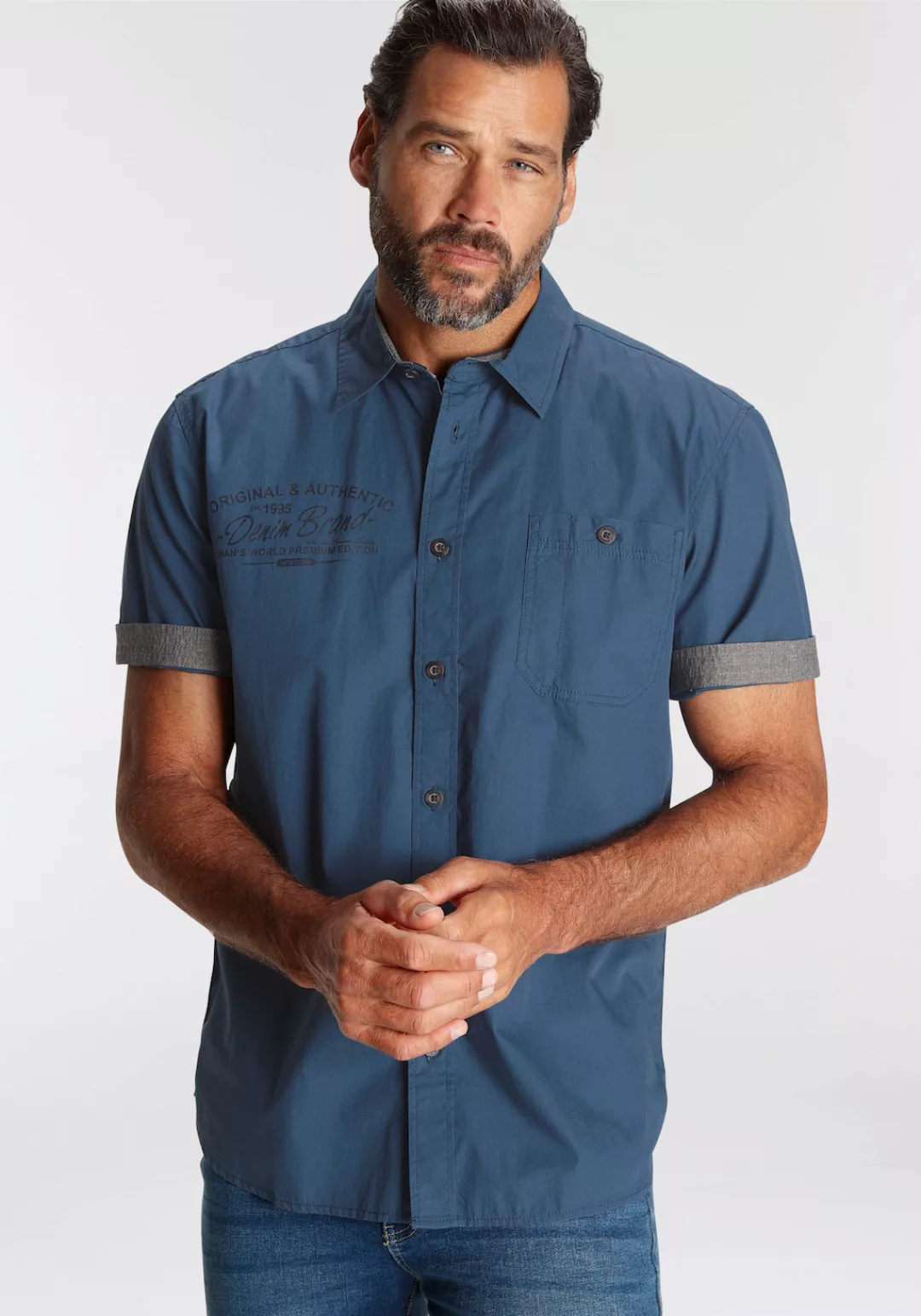 Mans World Kurzarmhemd, mit kleinem Brustprint günstig online kaufen
