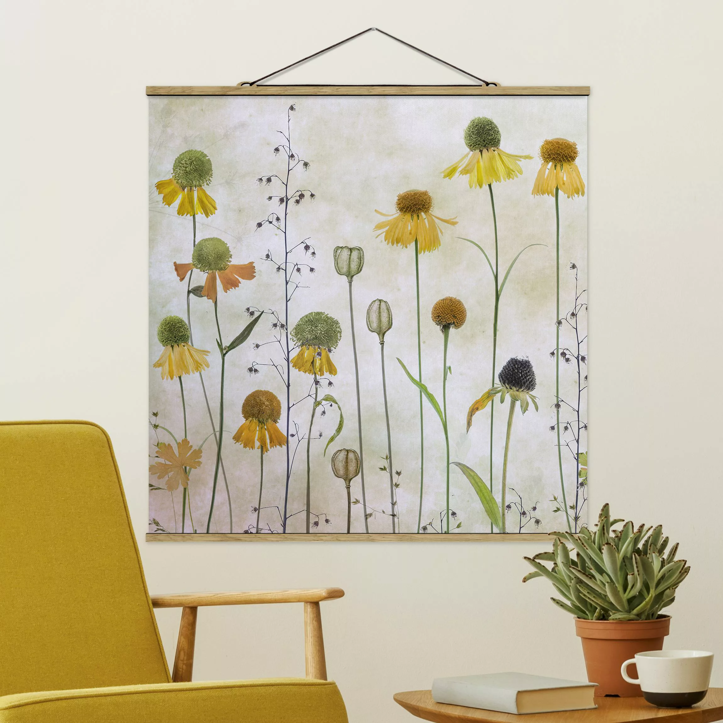 Stoffbild Blumen mit Posterleisten - Quadrat Zarte Helenium Blüten günstig online kaufen