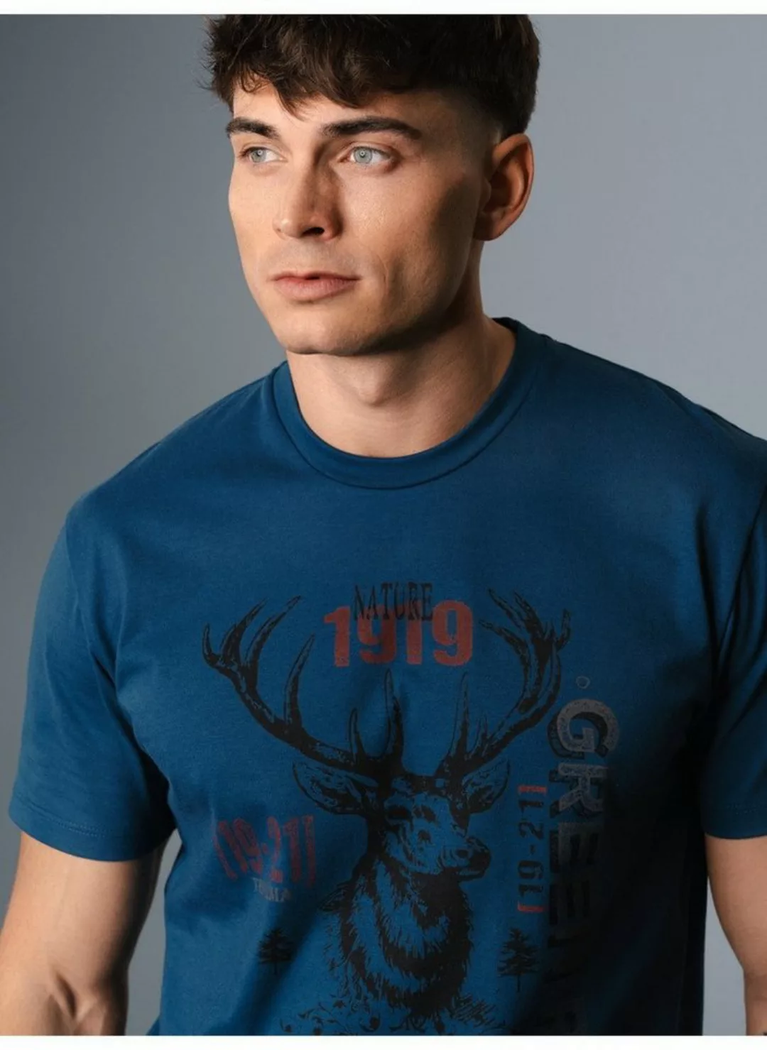 Trigema T-Shirt TRIGEMA T-Shirt in Öko-Qualität mit Hirsch-Motiv (1-tlg) günstig online kaufen