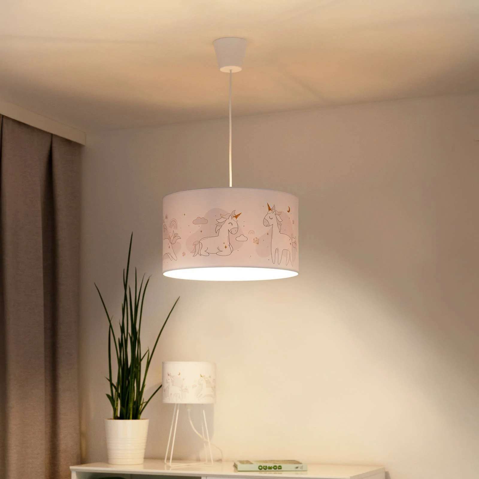 Hängeleuchte Mila, Ø 35 cm, weiß, Stoff, Einhörner, E27 günstig online kaufen