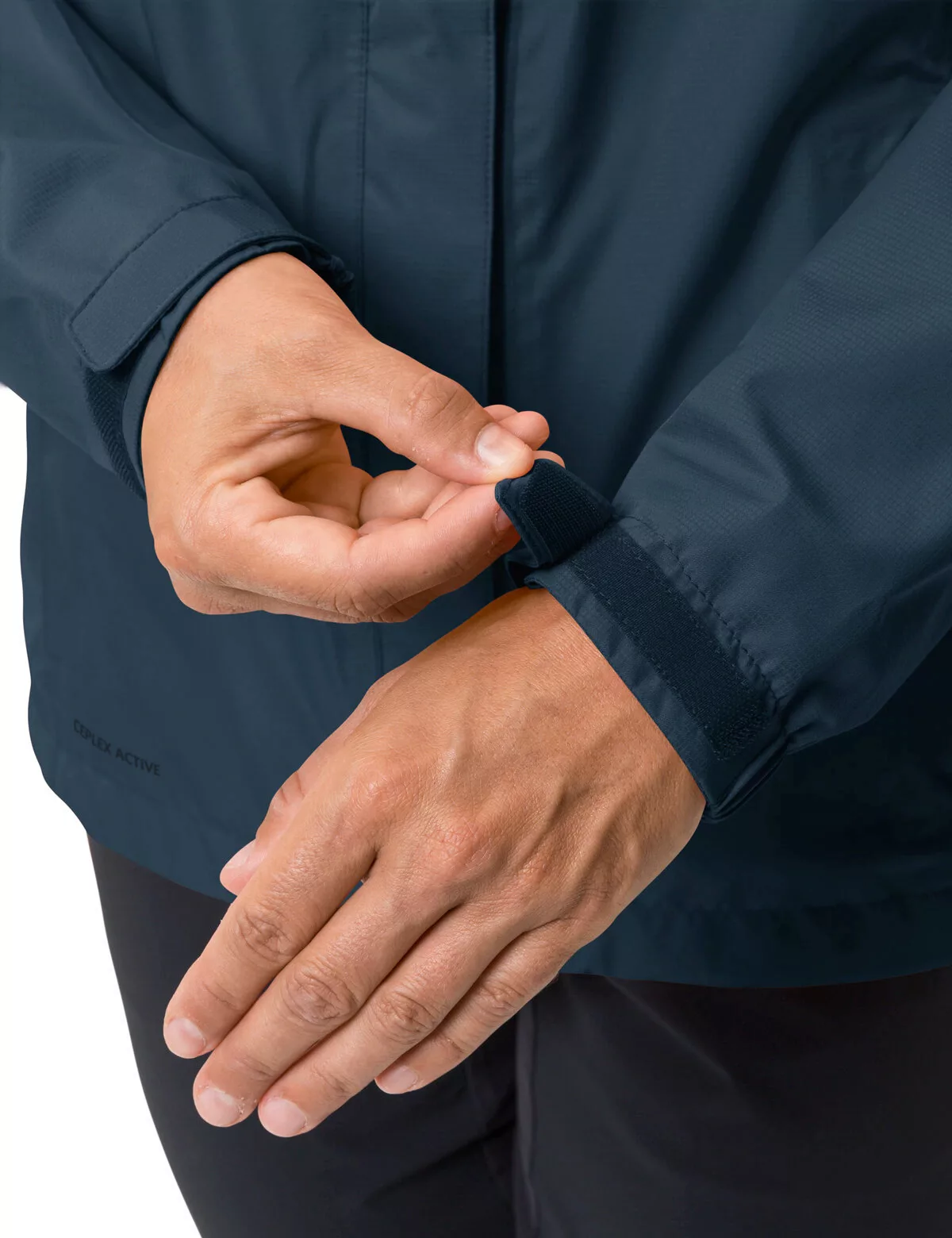 VAUDE Fahrradjacke "WOMENS ESCAPE BIKE LIGHT JACKET", (1 St.), Winddicht & günstig online kaufen