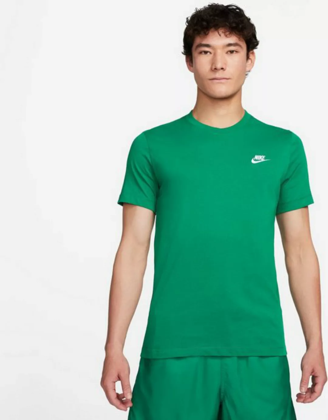 Nike Kurzarmshirt NSW Club Herren T-Shirt - Malachite günstig online kaufen