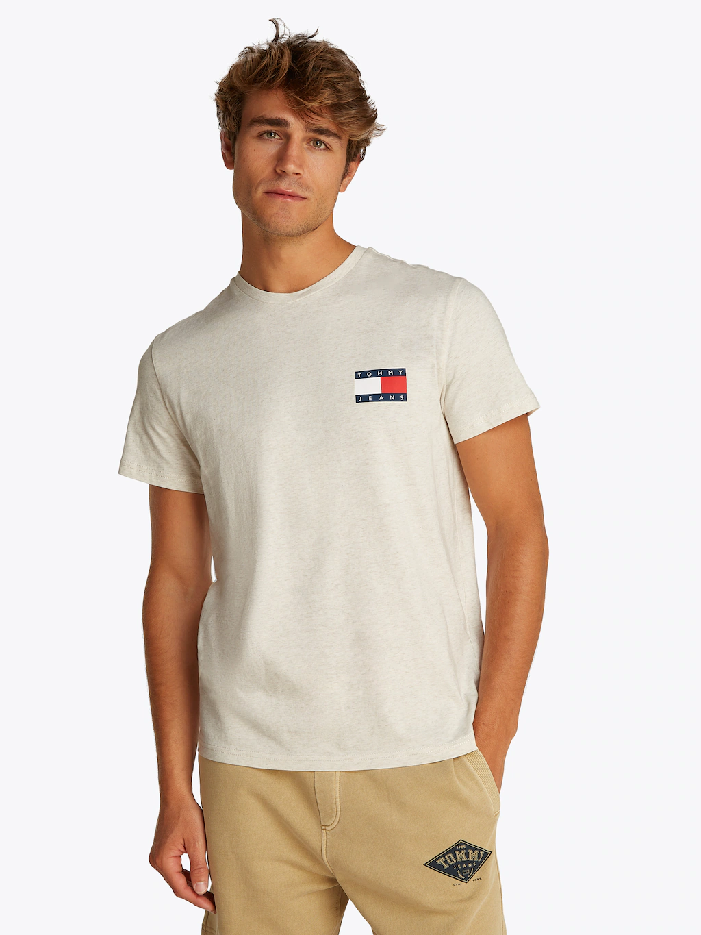 Tommy Jeans T-Shirt "TJM SLIM ESSENTIAL FLAG TEE EXT", Mit Rundhalsausschni günstig online kaufen