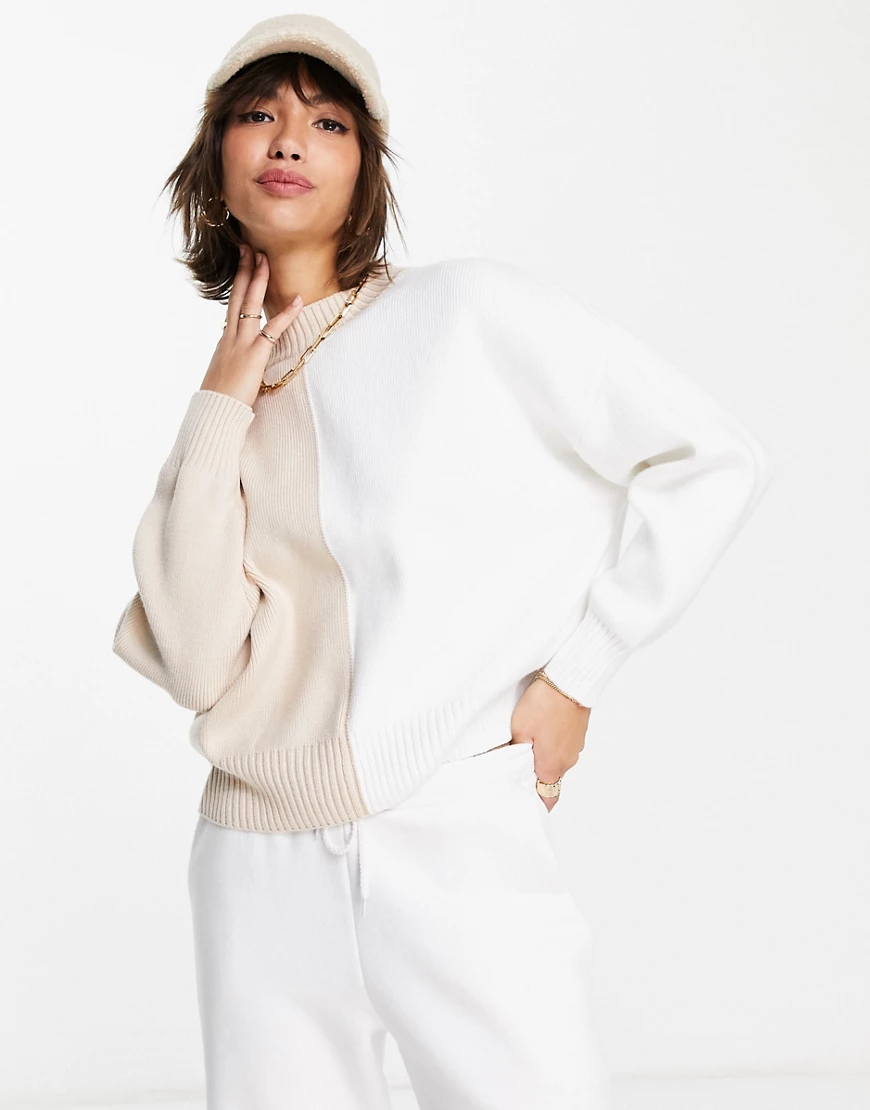 Mango – Pullover mit Farbblockdesign in Beige und Weiß günstig online kaufen