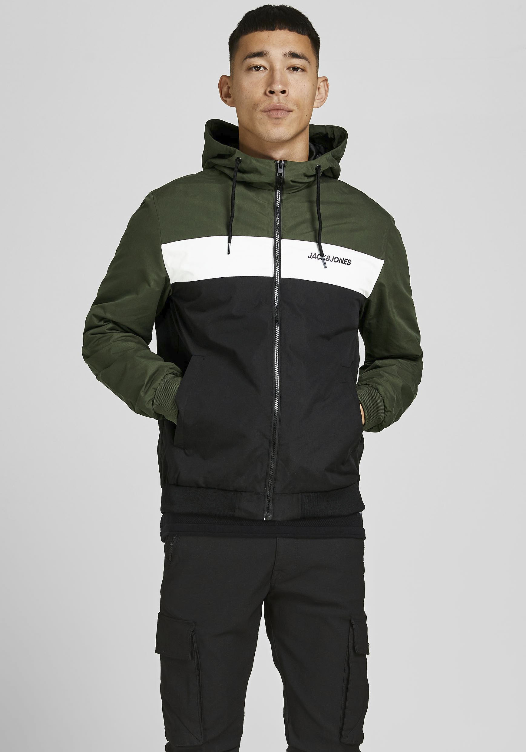 Jack & Jones Windbreaker "RUSH BLOCKING HOOD BOMBER", mit Kapuze günstig online kaufen