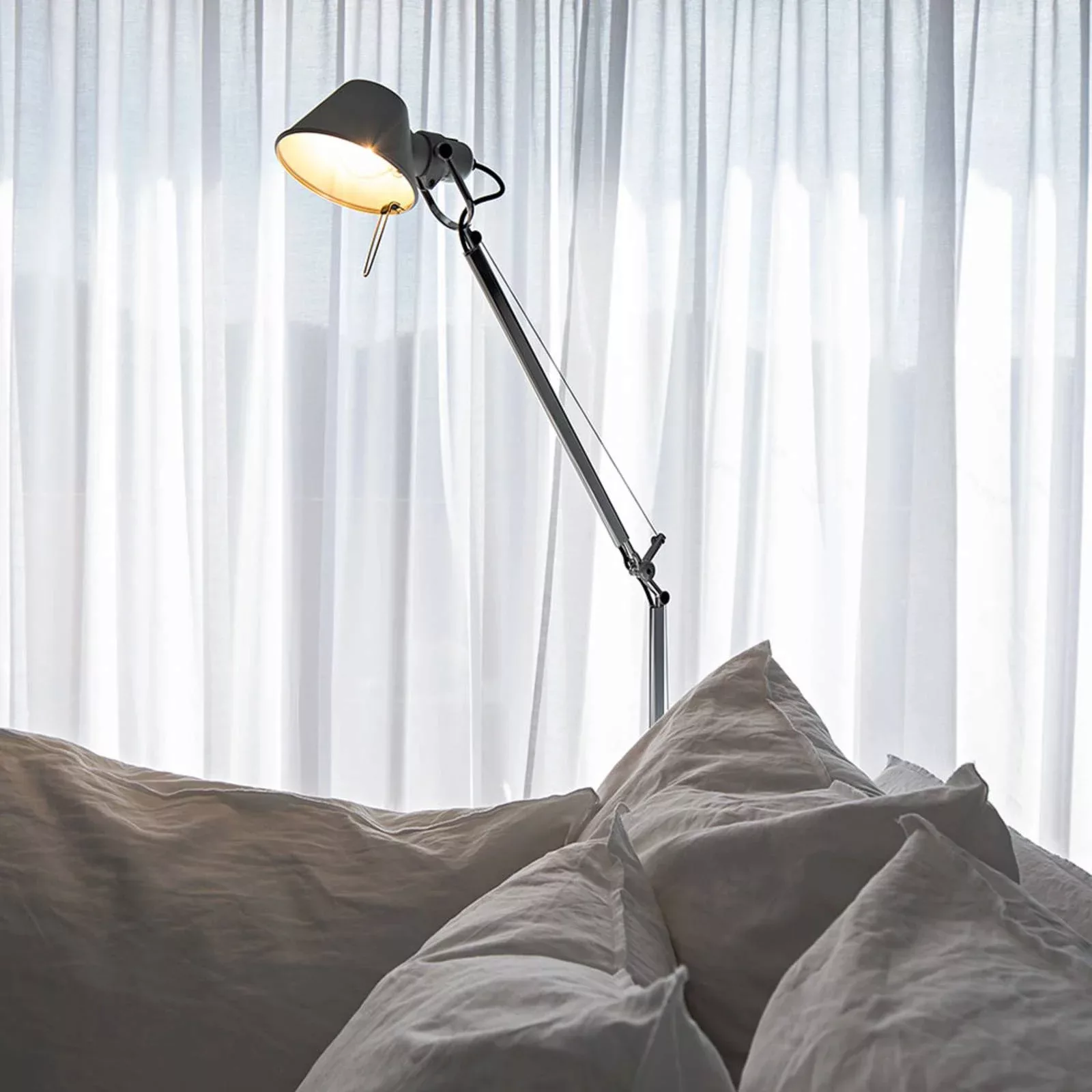 Artemide Tolomeo Reading LED-Stehleuchte 2.700 K günstig online kaufen