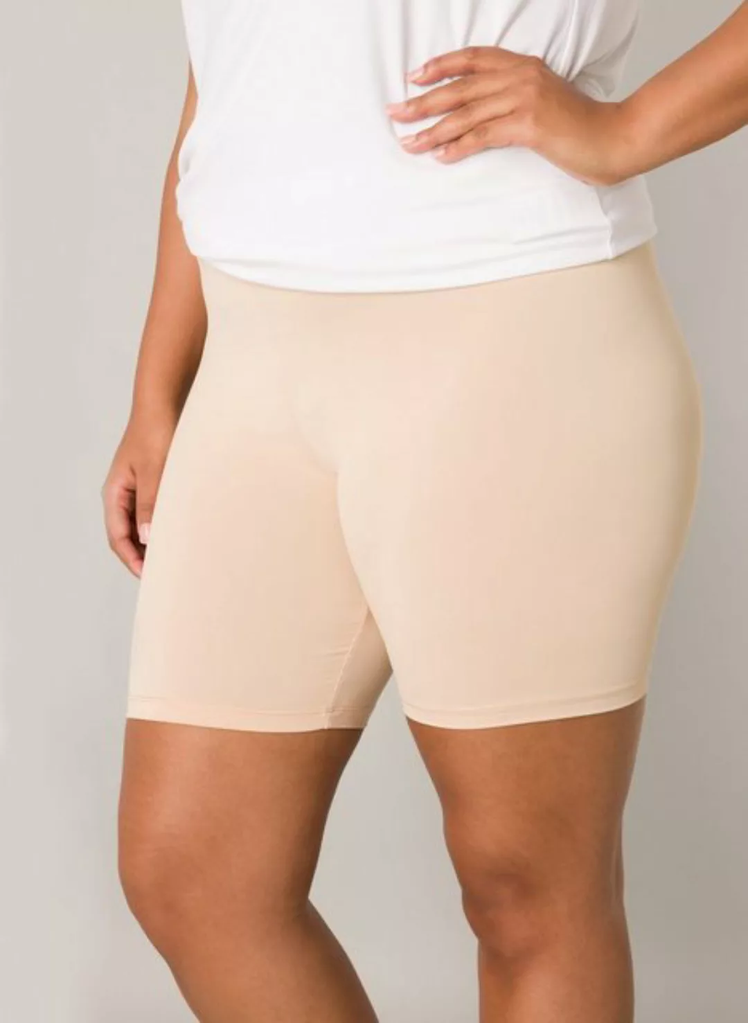 Base Level Curvy Shorts mit Elasthan günstig online kaufen