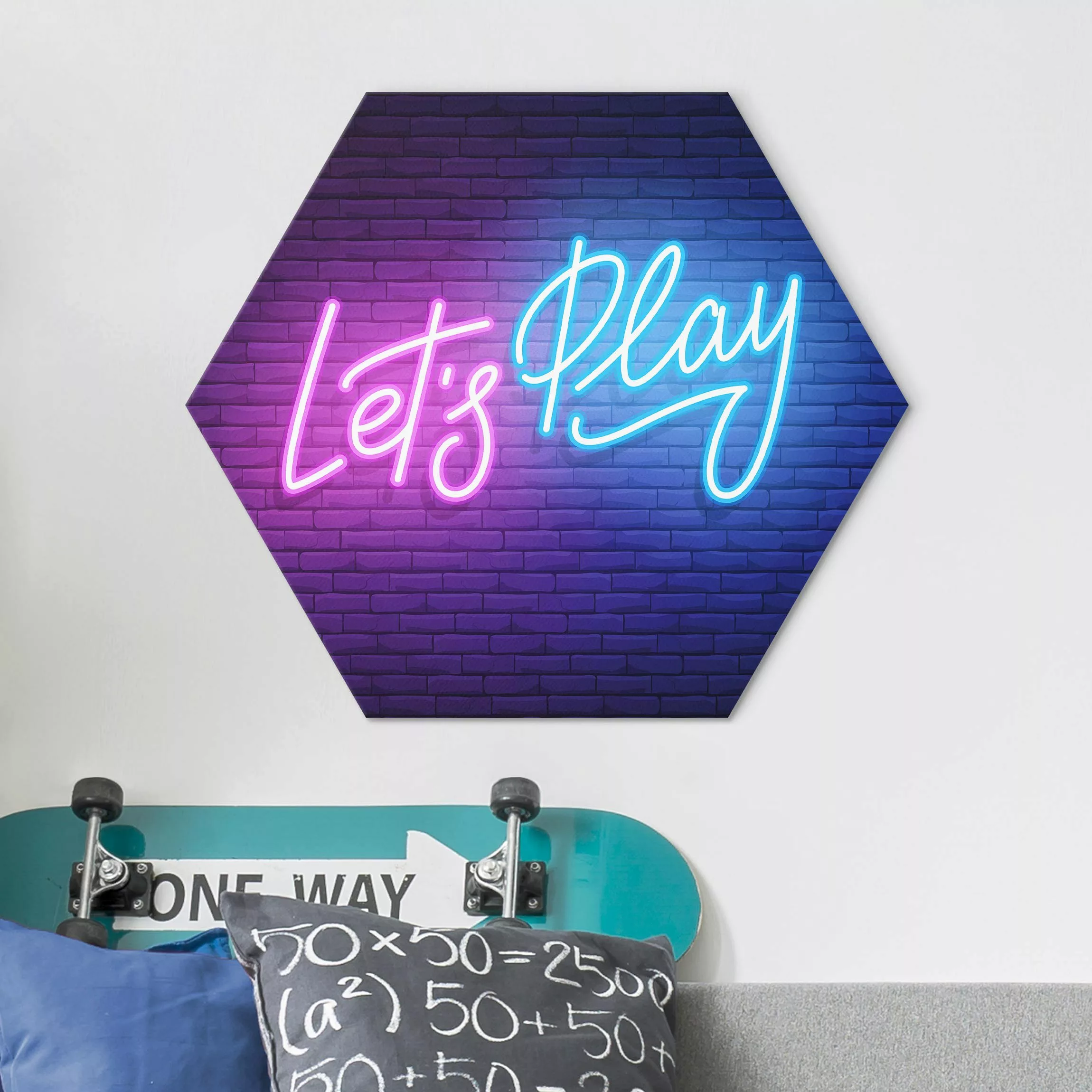 Hexagon-Alu-Dibond Bild Neon Schrift Let's Play günstig online kaufen