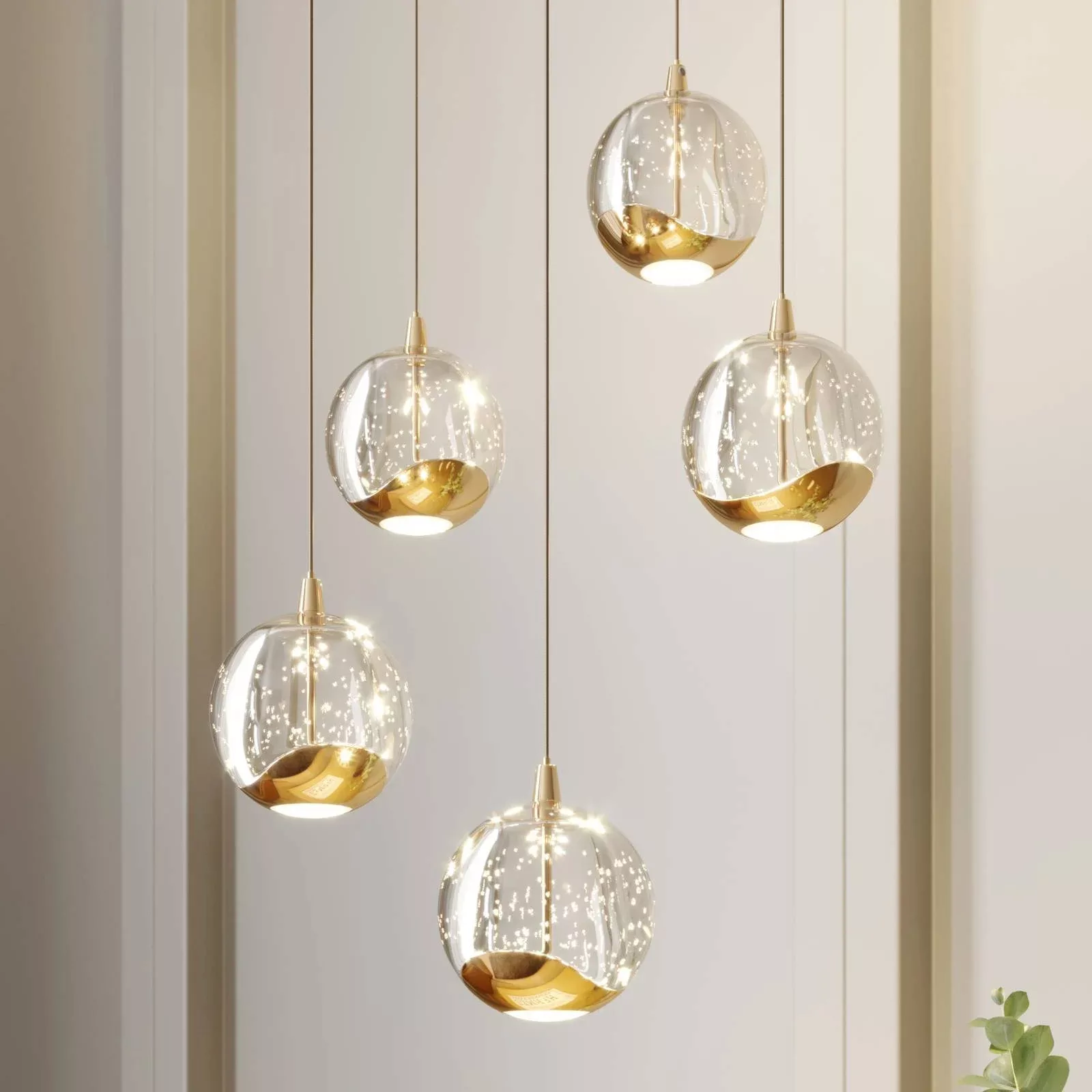 Lucande LED-Pendellampe Hayley, Ø 30 cm, 5-flg., gold, Glas günstig online kaufen