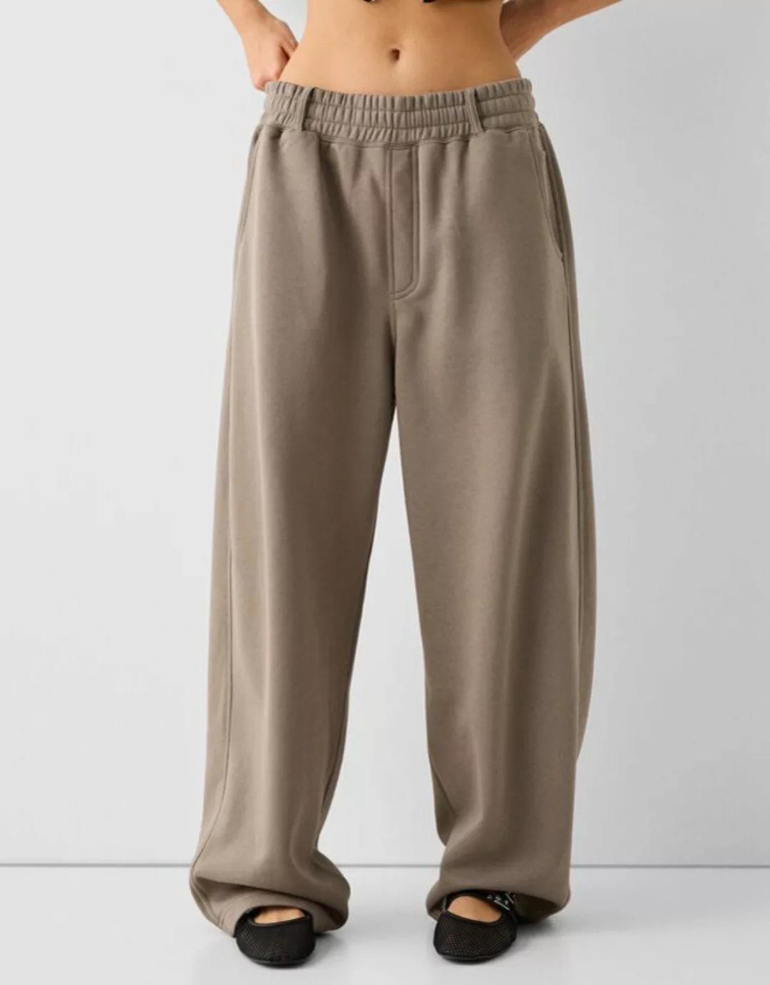 Bershka Skaterhose Damen M Camel günstig online kaufen