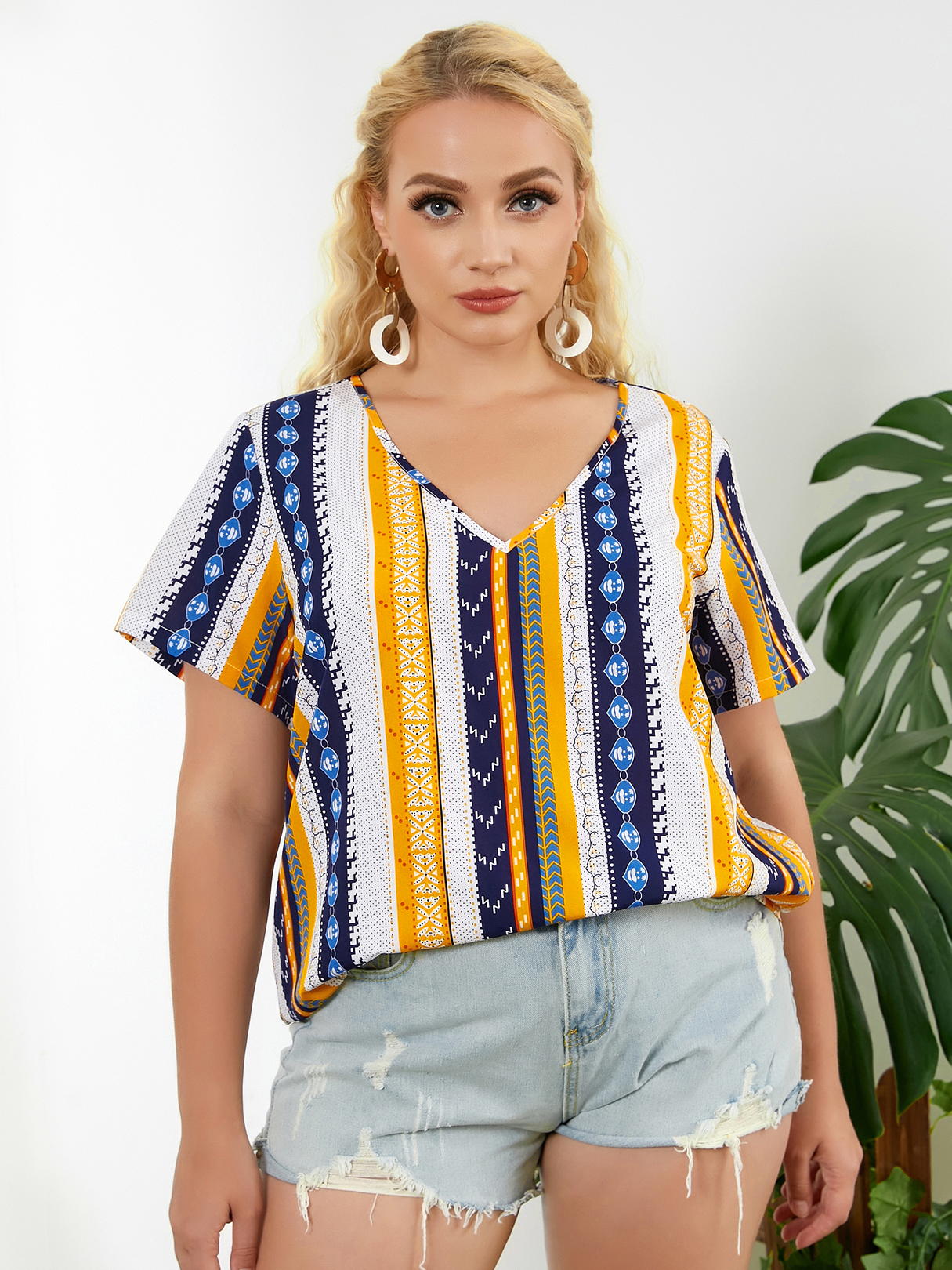 YOINS Plus Größe Gelbe Tribal Bluse mit V-Ausschnitt und kurzen Ärmeln günstig online kaufen
