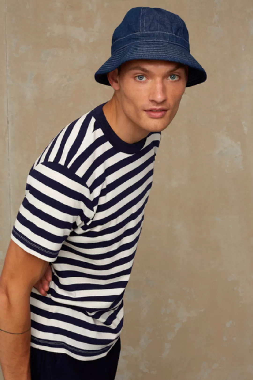 T-shirt Aus Recycelten Fasern - Darius Stripe Navy - Blau günstig online kaufen