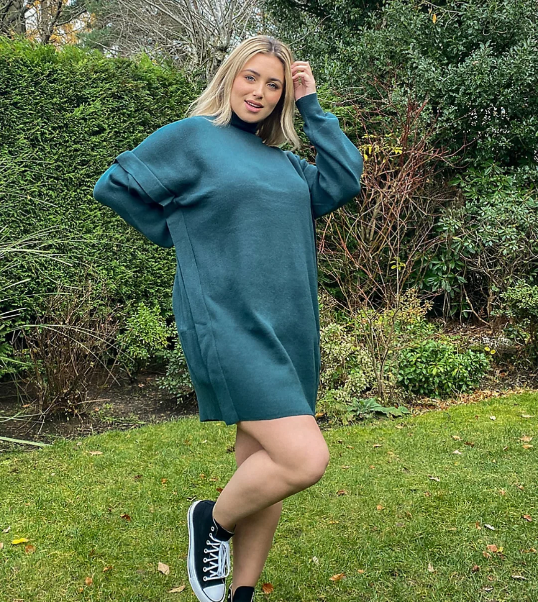 Noisy May – Curve – Pulloverkleid in Dunkelgrün mit Ärmeldetail günstig online kaufen