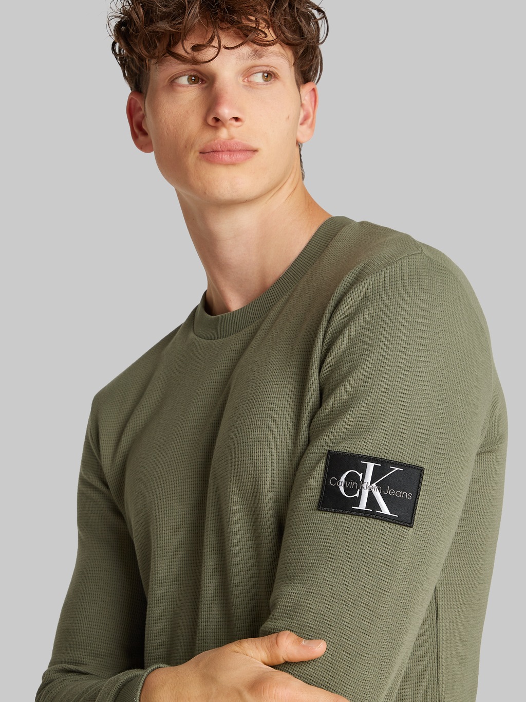 Calvin Klein Jeans Langarmshirt "BADGE WAFFLE LS TEE", mit Logopatch günstig online kaufen