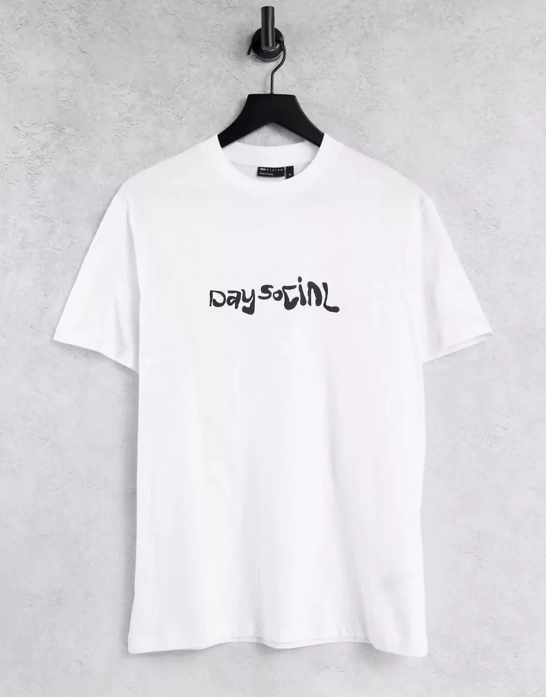 ASOS Daysocial – T-Shirt in Weiß mit Logo günstig online kaufen