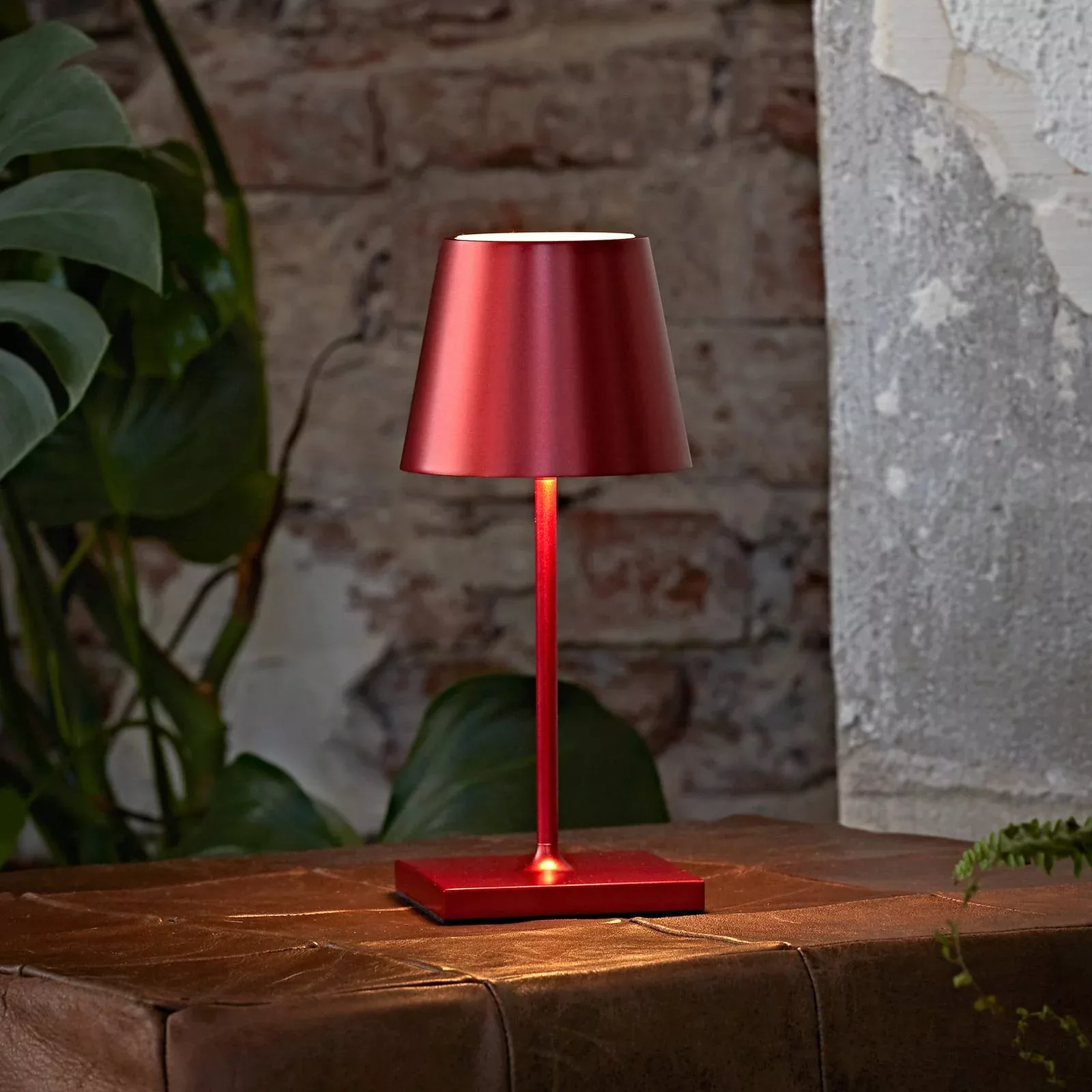 LED-Akkutischlampe Nuindie mini, USB-C, rot, IP54, dimmbar günstig online kaufen