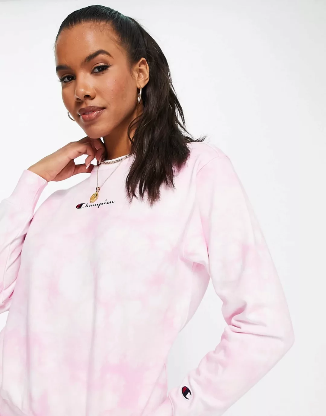 Champion – Sweatshirt mit Batikmuster in Rosa günstig online kaufen