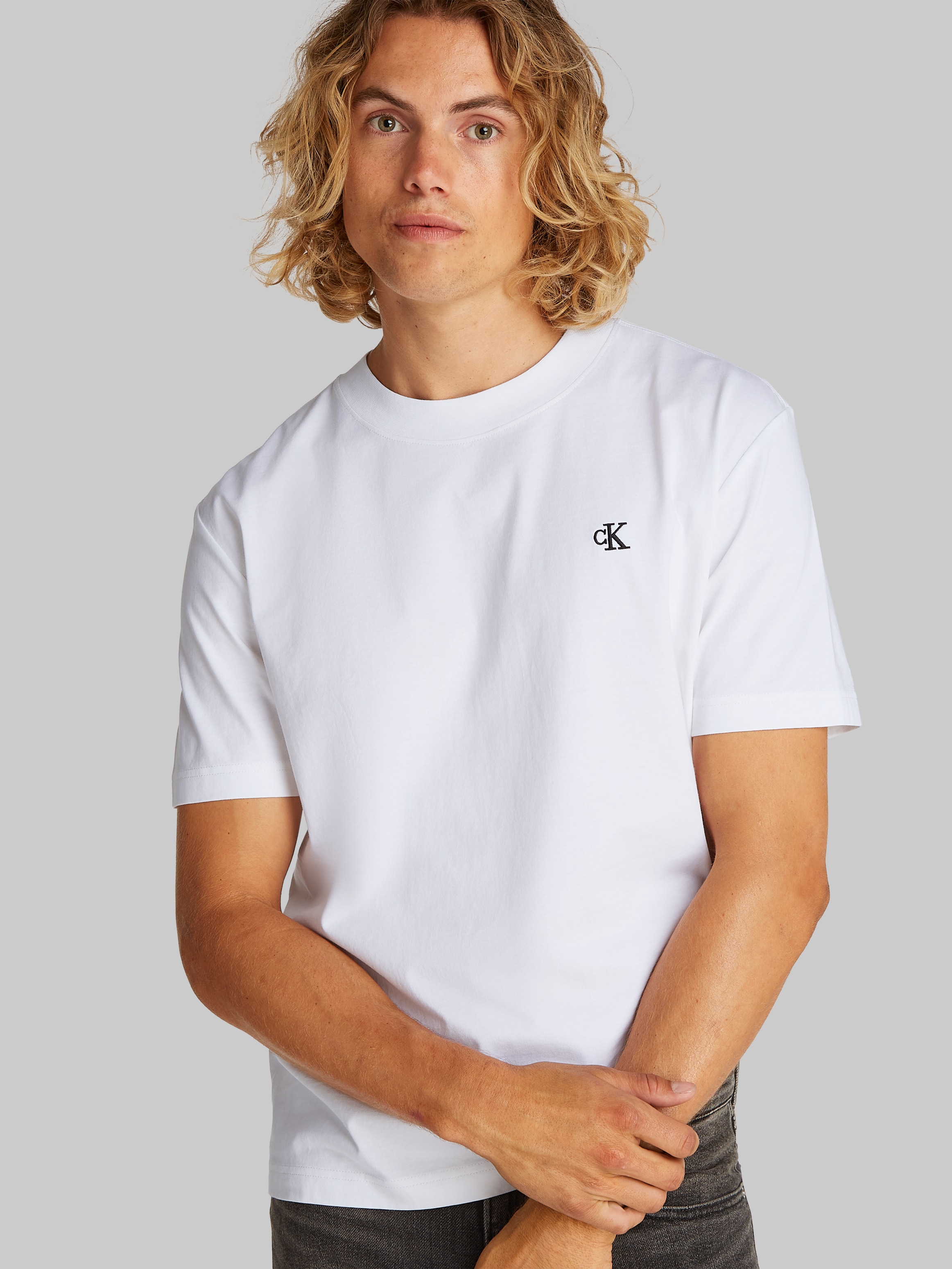 Calvin Klein Jeans T-Shirt "SERIF FONT GRAPHIC TEE", mit großem Logo am Rüc günstig online kaufen