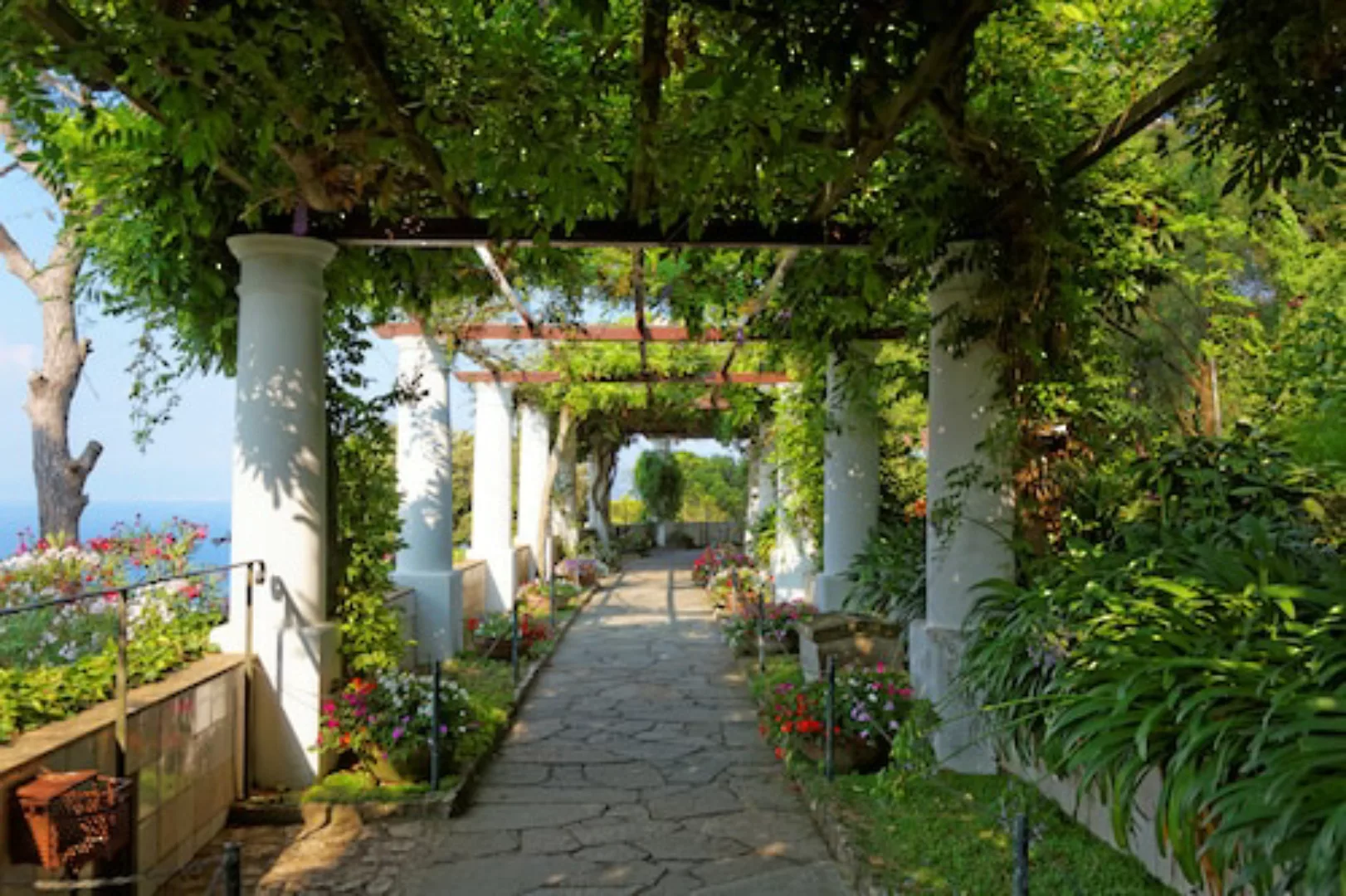 Papermoon Fototapete »Pergola Villa St Michele« günstig online kaufen