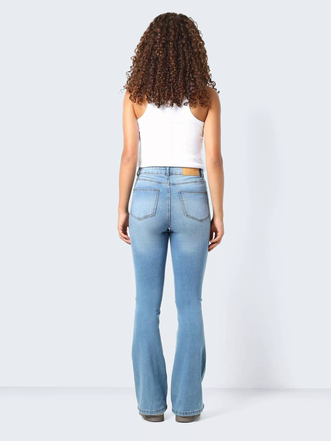 Noisy May Damen Jeans NMSALLIE HW FLARE JEANS VI162LB - Flare Fit - Blau - günstig online kaufen
