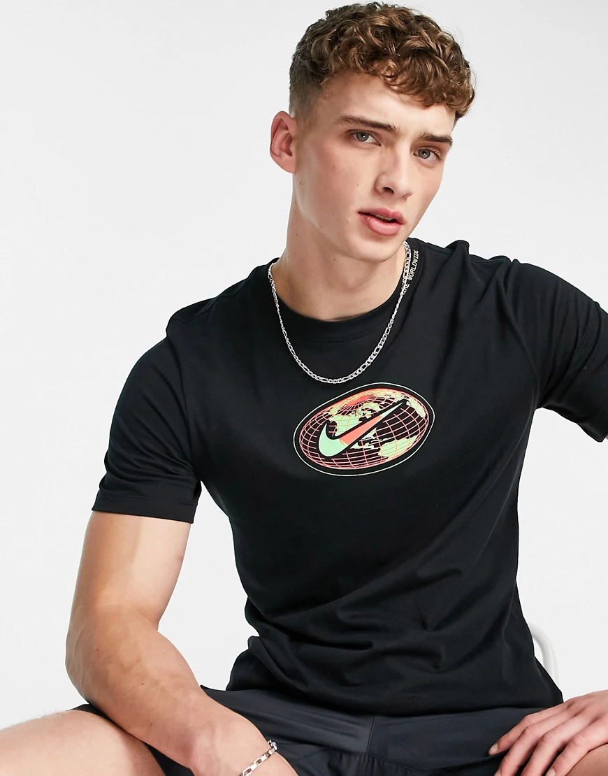 Nike – Worldwide Globe – T-Shirt in Schwarz mit Logo günstig online kaufen