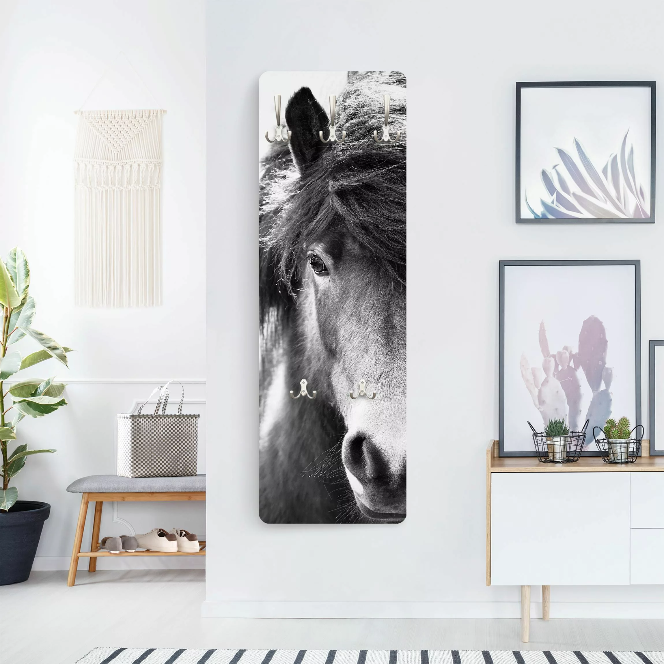 Wandgarderobe Holzpaneel Island Pferd in Schwarz-weiß günstig online kaufen