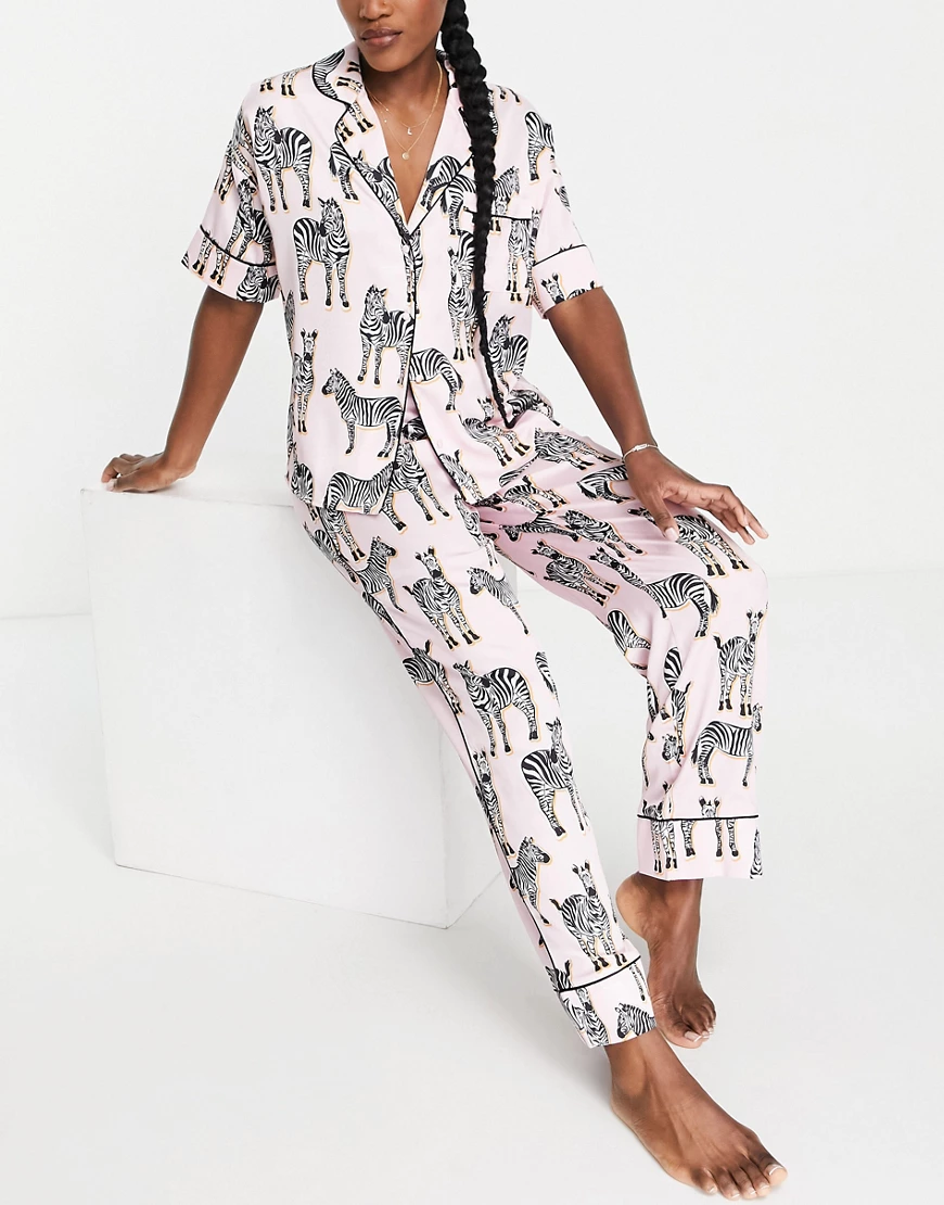 River Island – Pyjama-Set in Rosa mit Zebramuster und dazu passendem Scrunc günstig online kaufen