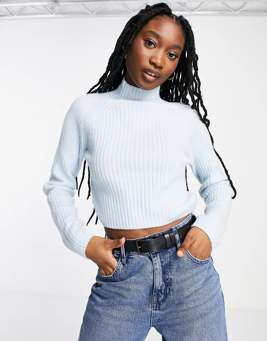 Monki – Gerippter Pullover in Blassblau günstig online kaufen
