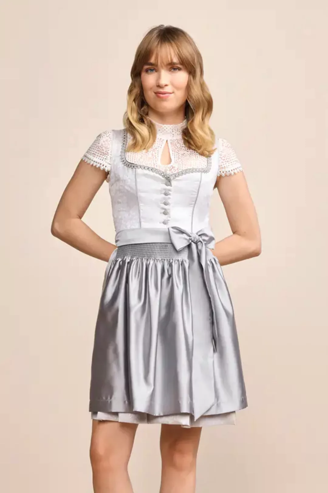 Dirndl Yani (50cm) günstig online kaufen