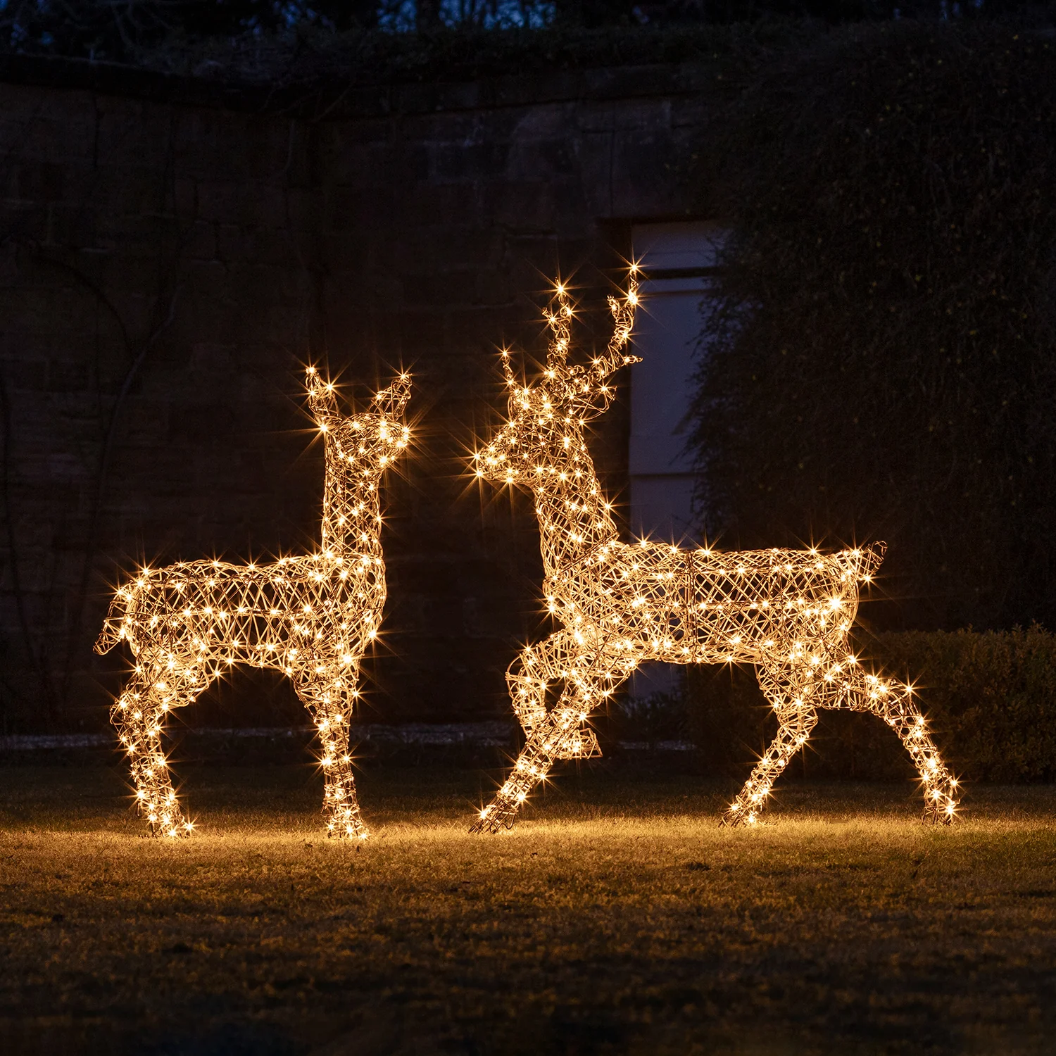 Studley Rattan LED Rentiere Mutter und Vater Weihnachtsfiguren außen günstig online kaufen