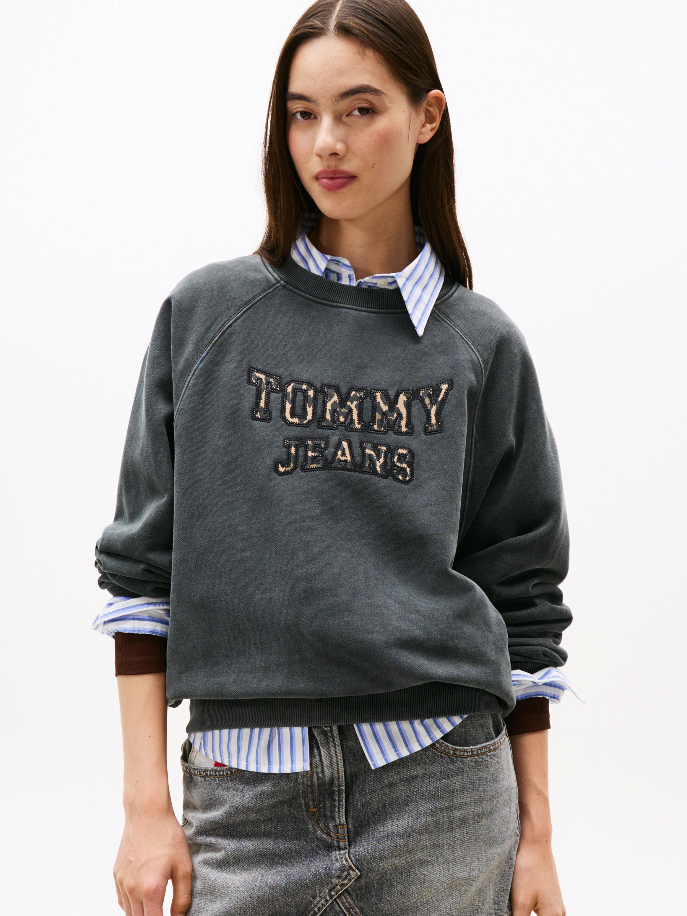 Tommy Jeans Sweatshirt "TJW BXY LEOPARD VARSITY CREW" günstig online kaufen