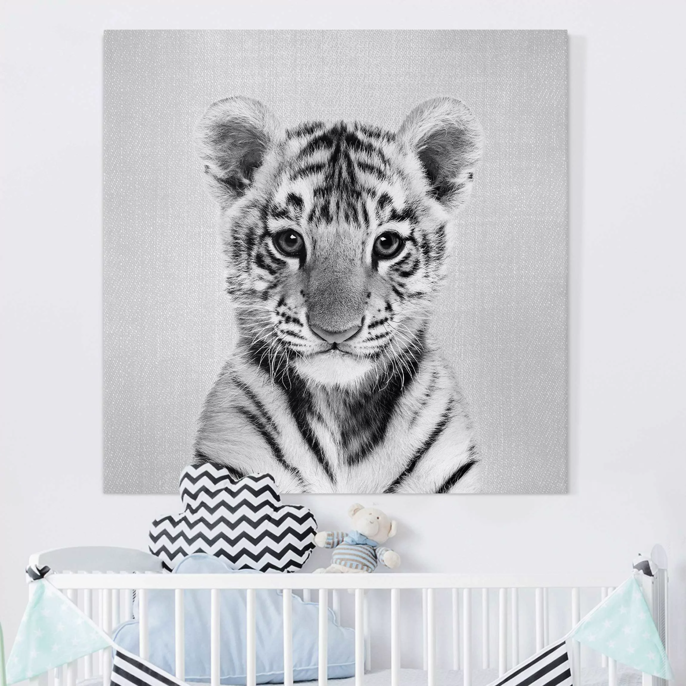 Leinwandbild Baby Tiger Thor Schwarz Weiß günstig online kaufen