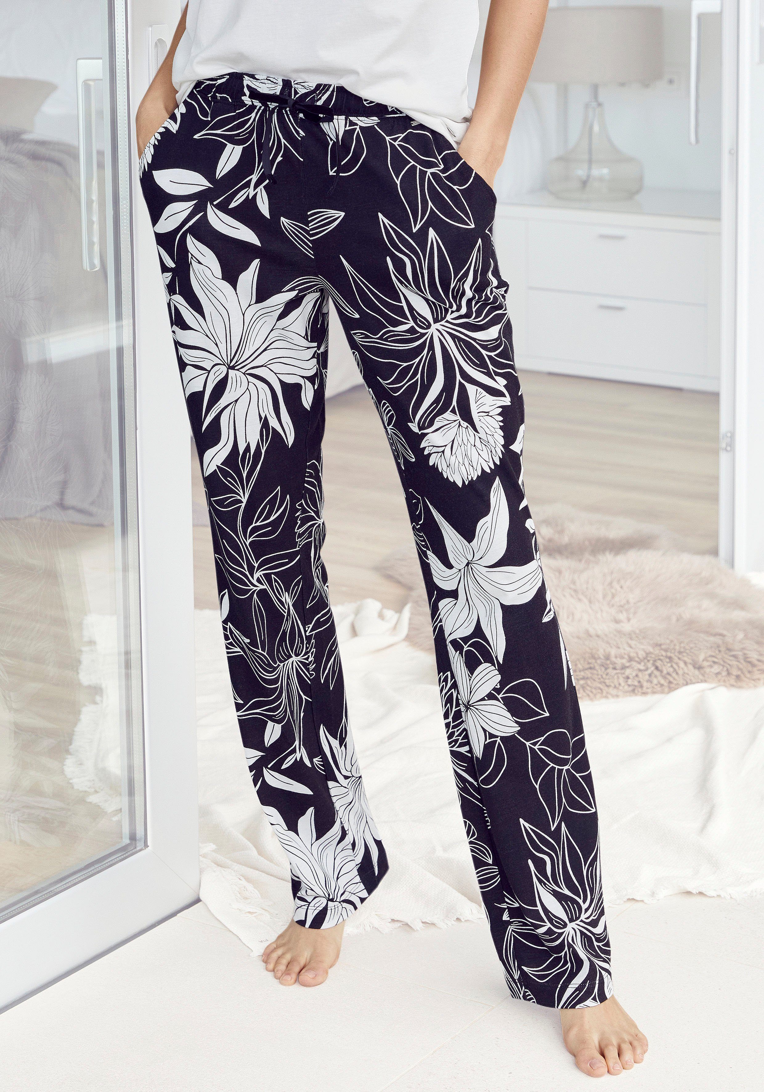 LASCANA Schlafhose, mit floralem Druck günstig online kaufen