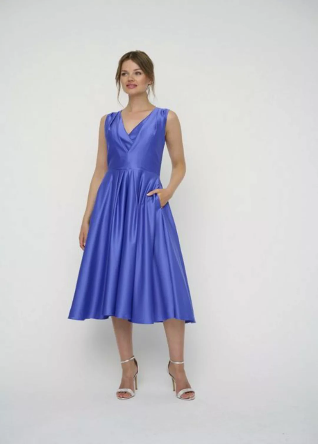 Kleo Abendkleid Abendkleid aus Satin mit V-Ausschnitt mit Kontrastblende günstig online kaufen