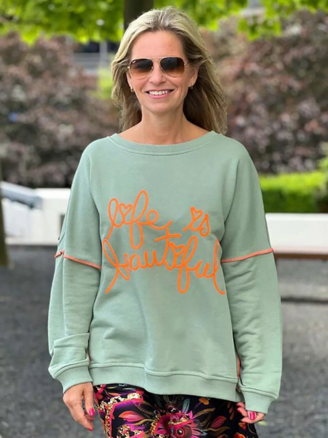 Miss Goodlife Rundhalspullover Roundneck Life is beautiful Almond günstig online kaufen