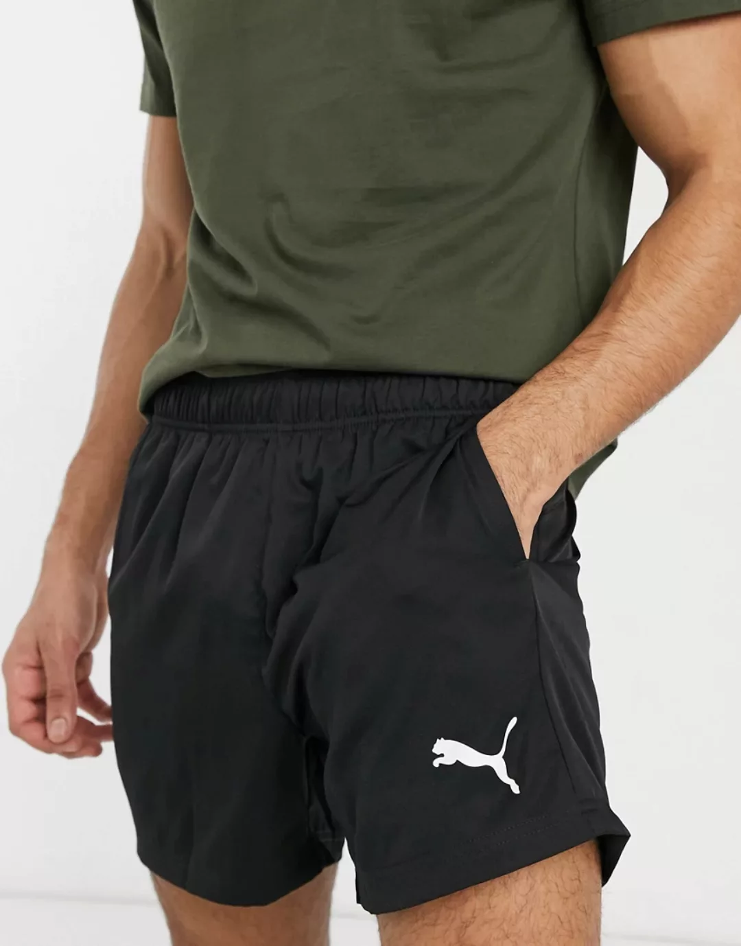 PUMA – Essentials – Gewebte Shorts in Schwarz mit Logo, 5 Zoll günstig online kaufen