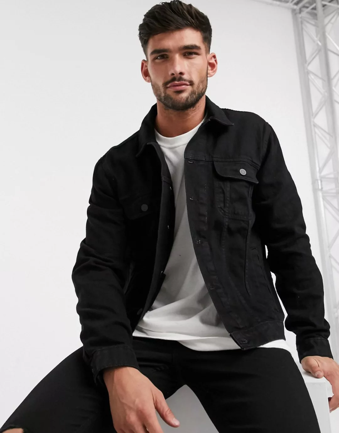 ASOS DESIGN – Schwarze Western-Jeansjacke in normaler Passform günstig online kaufen