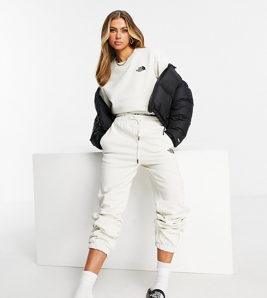 The North Face – Essential – Sweatshirt in Wollweiß, exklusiv bei ASOS günstig online kaufen