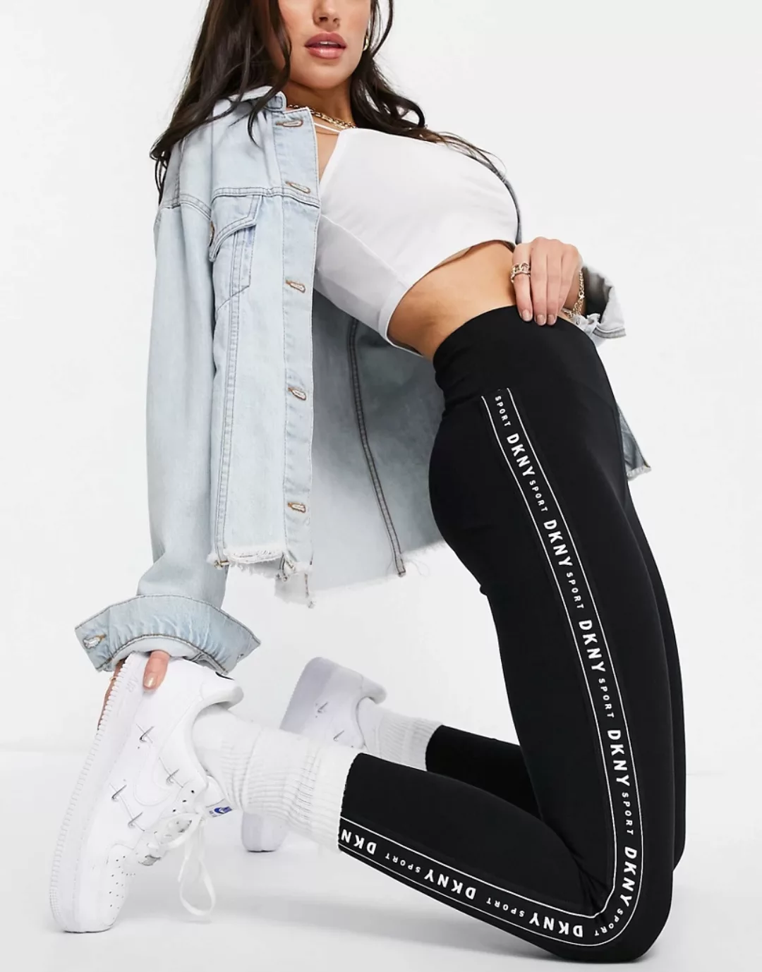 DKNY – 7/8 Leggings mit Logostreifen in Schwarz günstig online kaufen