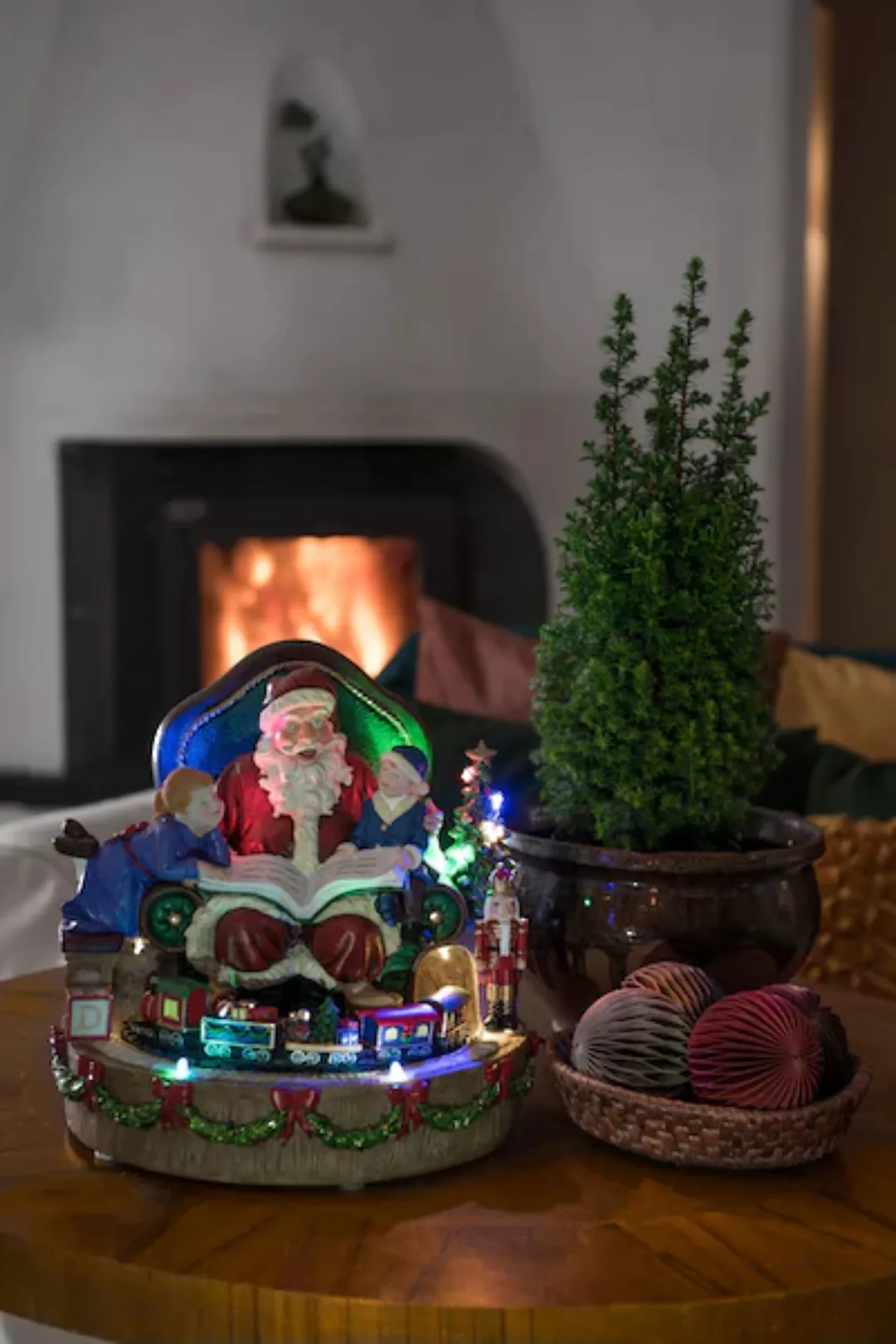 KONSTSMIDE Weihnachtsfigur »Weihnachtsdeko«, LED Szenerie Weihnachtsmann mi günstig online kaufen