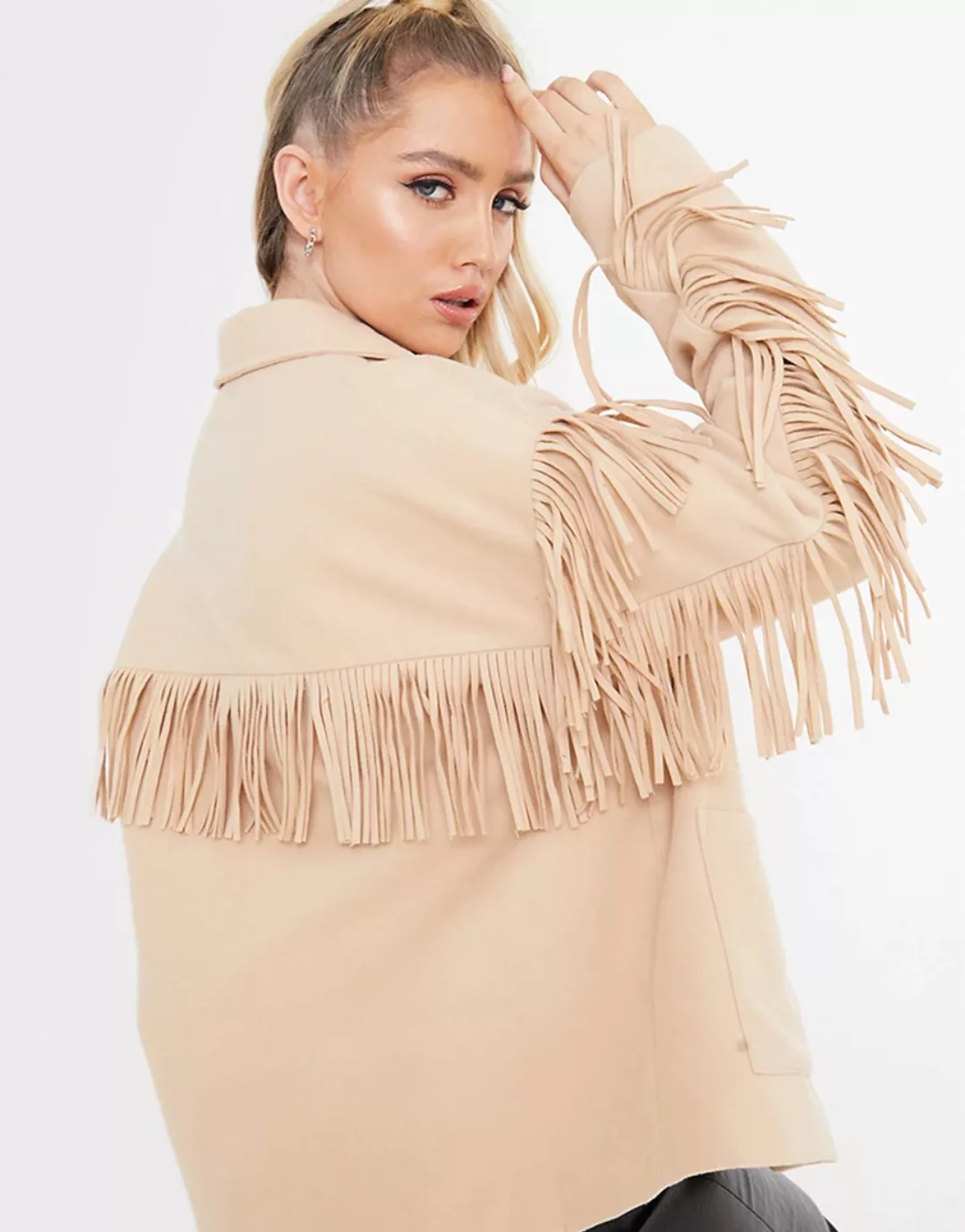 In The Style x Megan McKenna – Jacke mit Fransen in Camel-Bronze,In The Sty günstig online kaufen