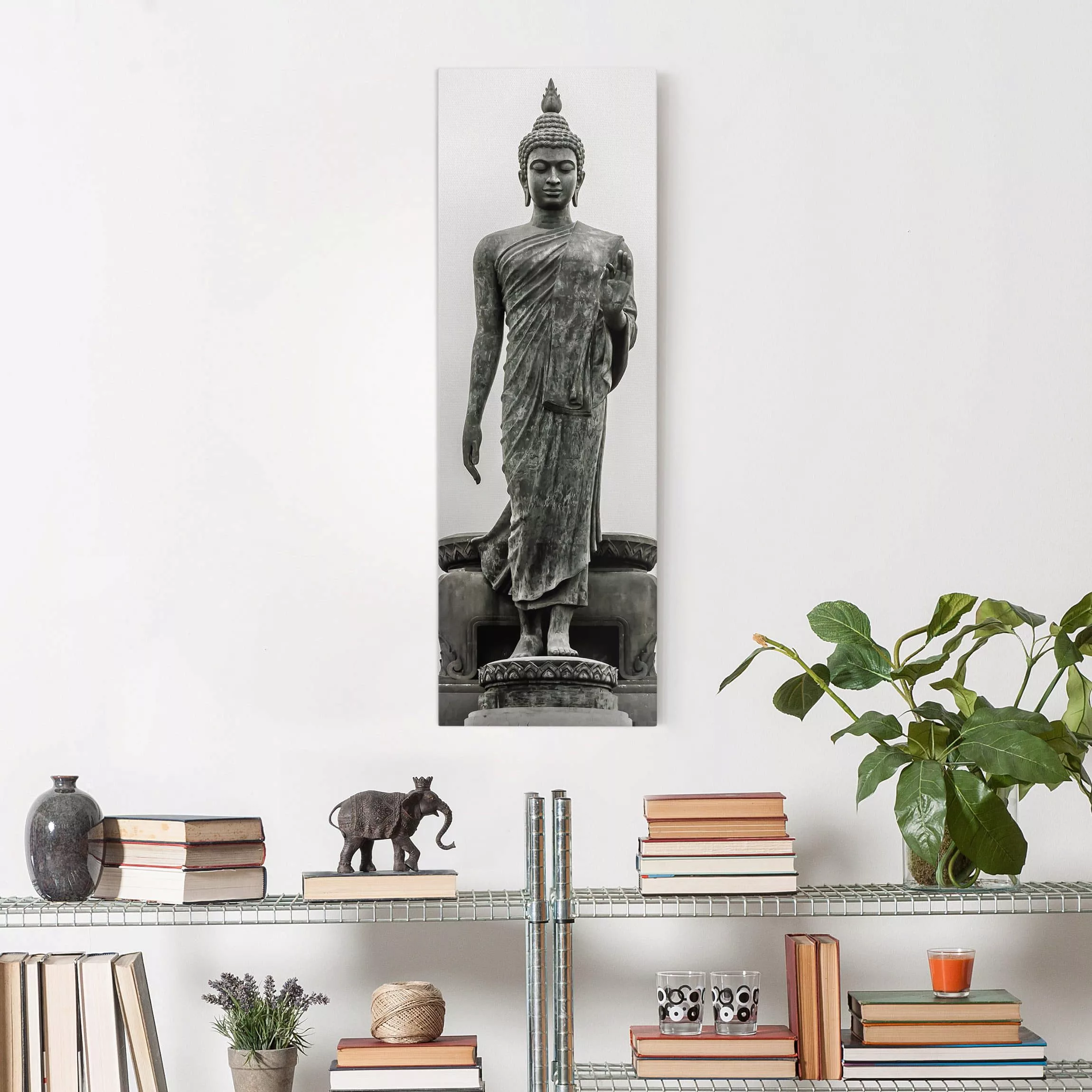 Leinwandbild - Hochformat Buddha Statue günstig online kaufen