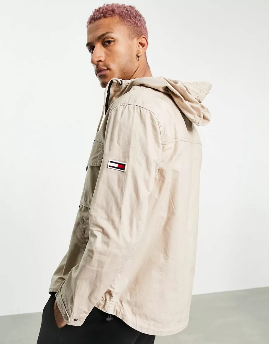 Tommy Jeans – Leichter Parka aus Baumwolle mit Kapuze in sanftem Beige-Neut günstig online kaufen