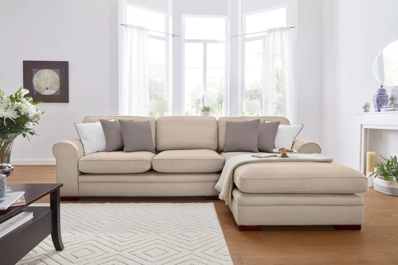 Home affaire Ecksofa "Broughton L-Form", weicher Sitzkomfort, incl. 4 Zierk günstig online kaufen