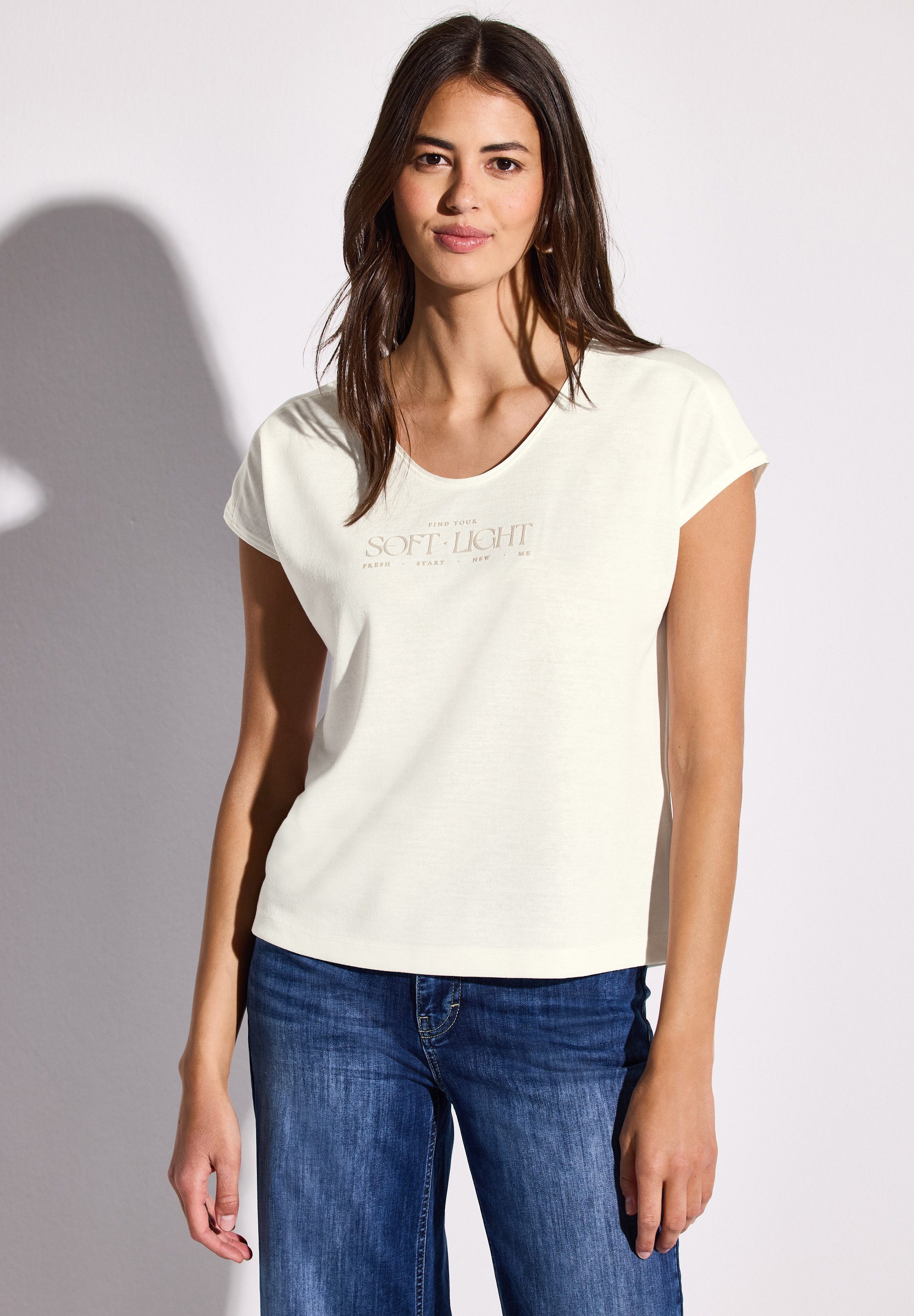 STREET ONE T-Shirt, mit abgerundetem V-Ausschnitt günstig online kaufen