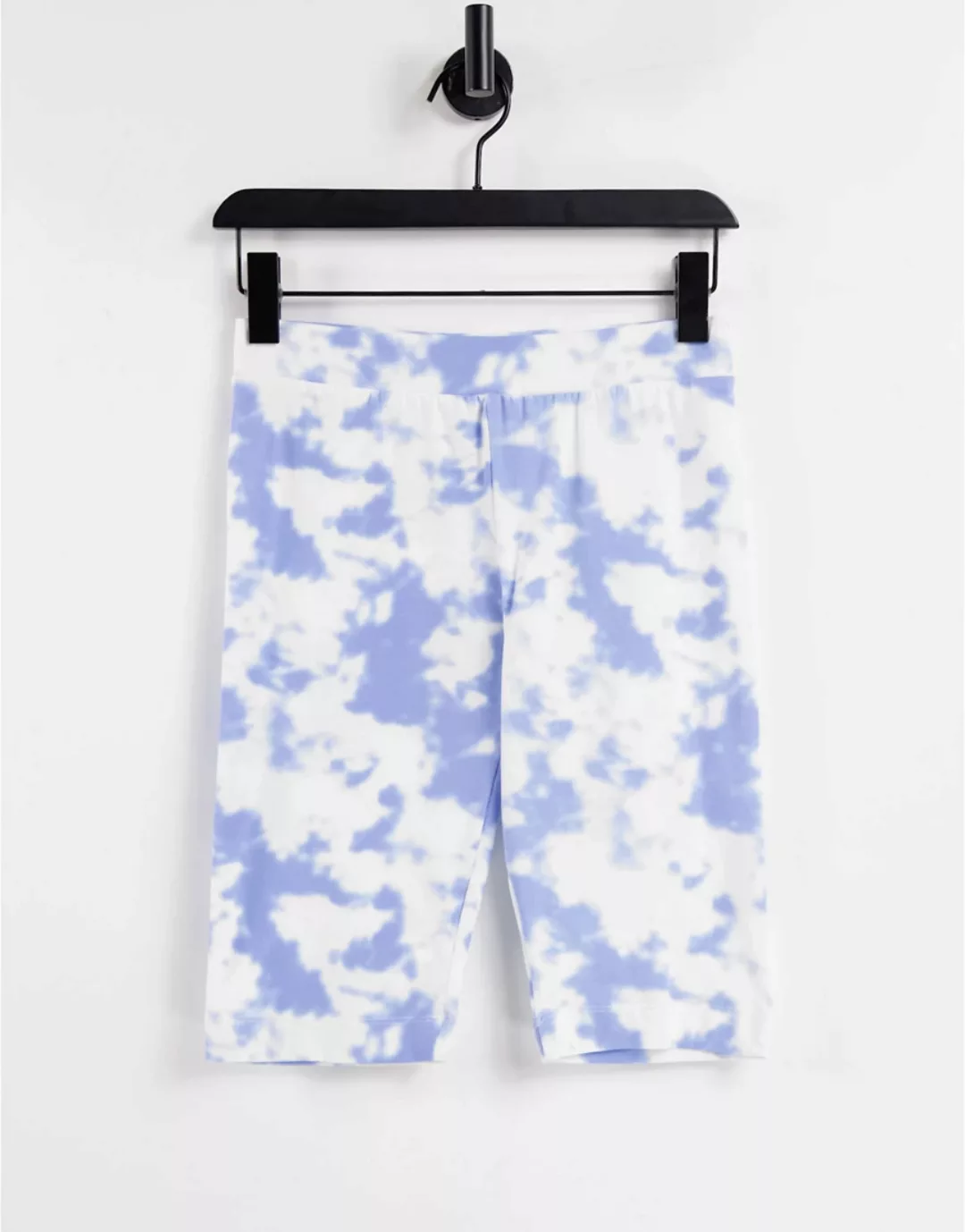 Pieces – Leggings-Shorts mit Batikmuster in Blau, Kombiteil-Mehrfarbig günstig online kaufen